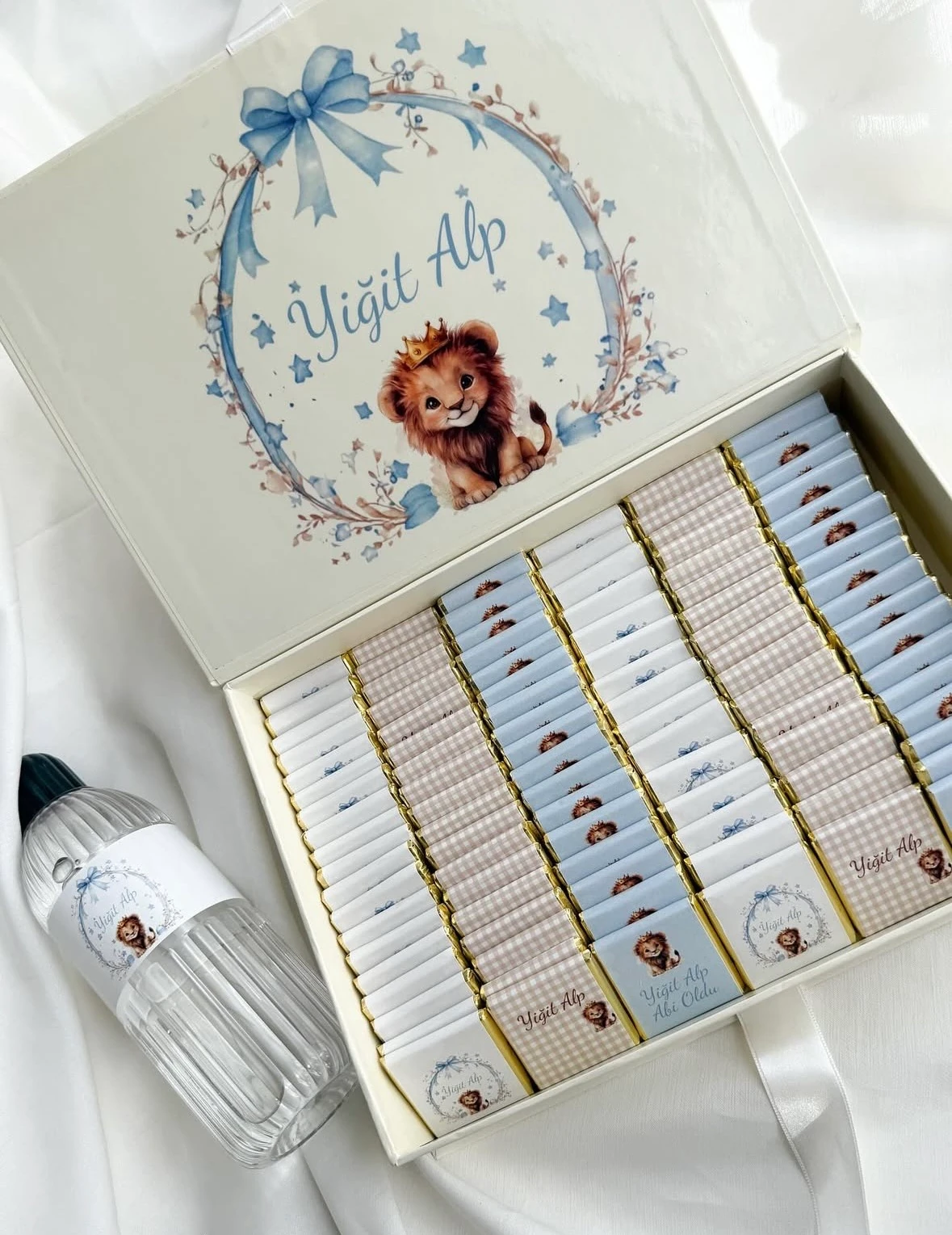 Kitap Kutuda Bebek Çikolatası