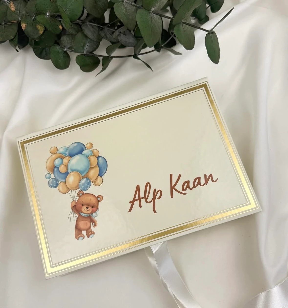 Kitap Kutuda İsme Özel Bebek Çikolatası