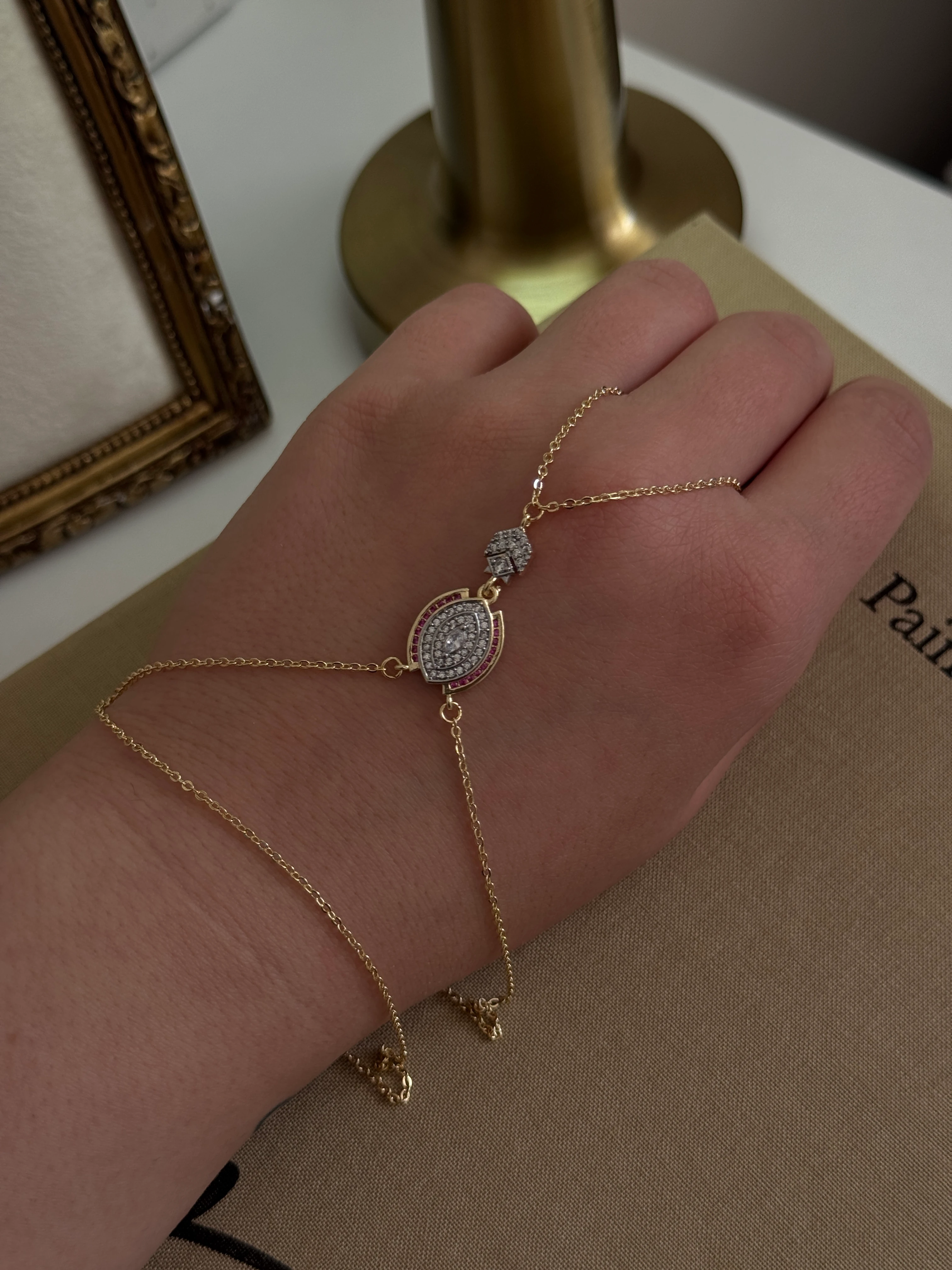 Vip Zirkon Taşlı Şahmeran