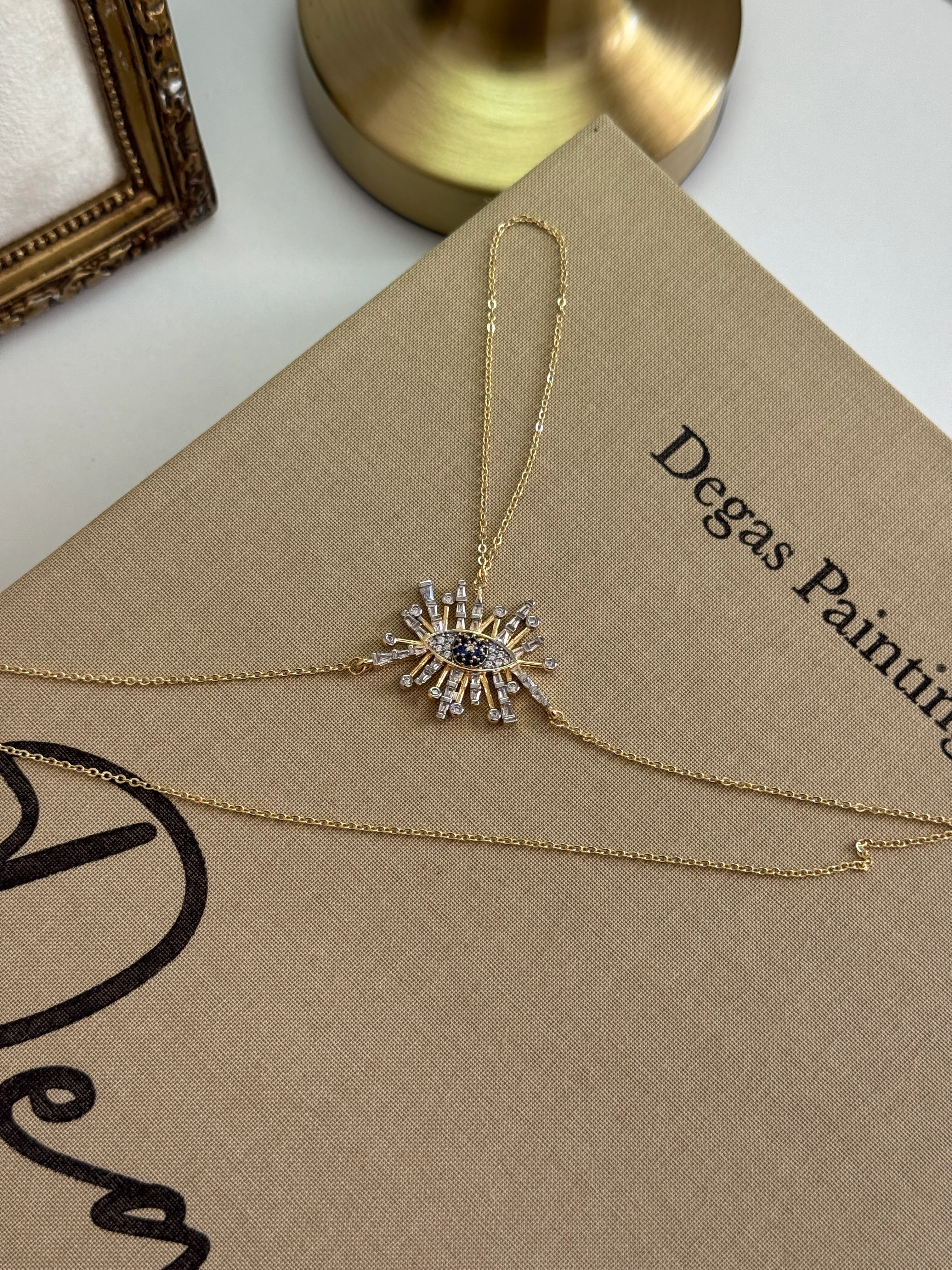 Vip Göz Detaylı Şahmeran