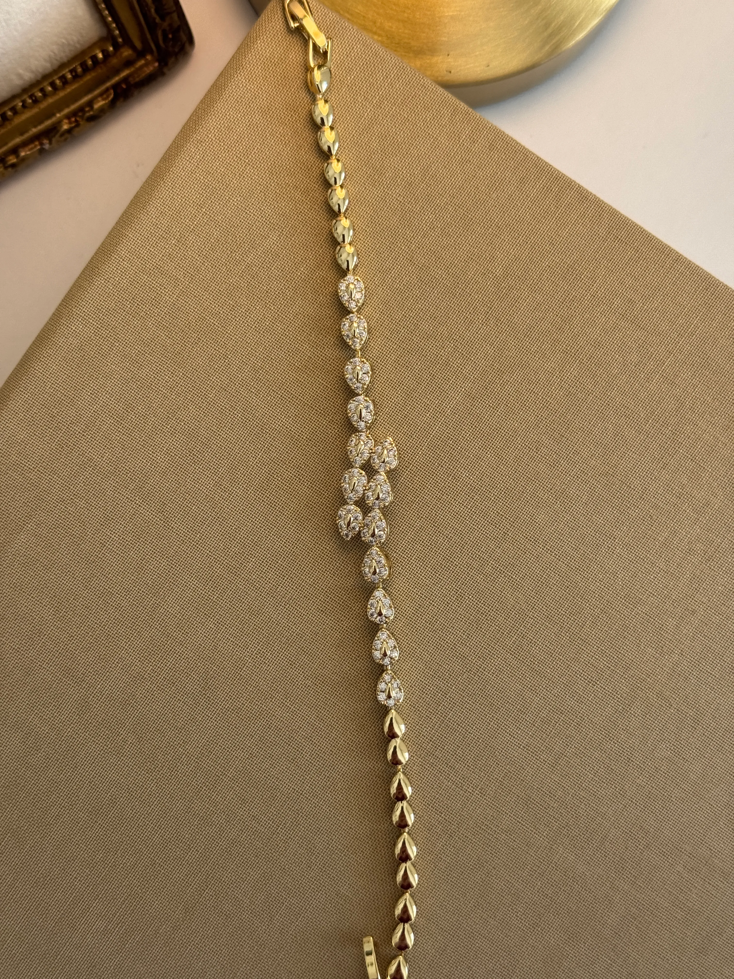 14K Taşlı Bileklik