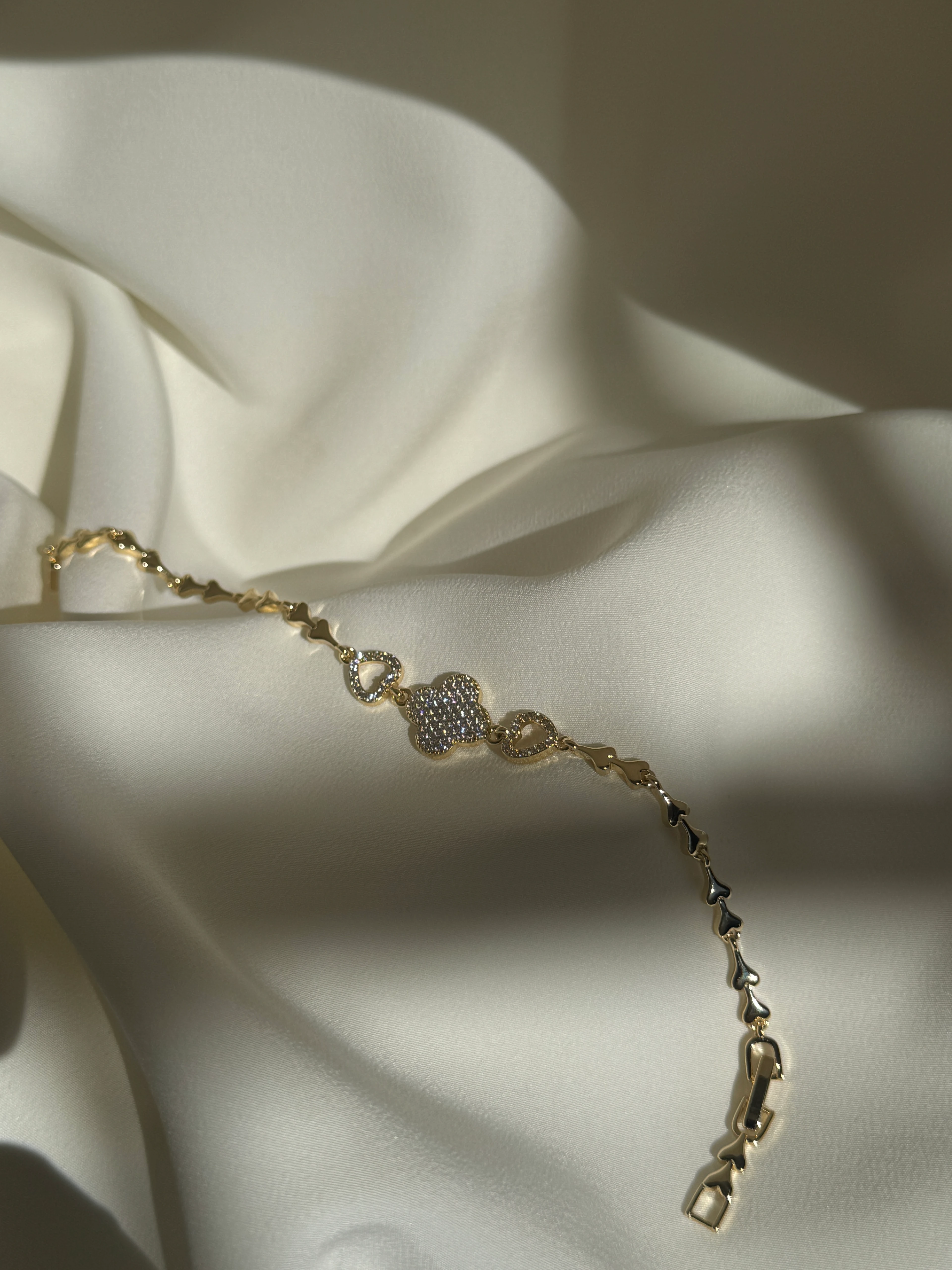 14K Yonca Taşlı Bileklik