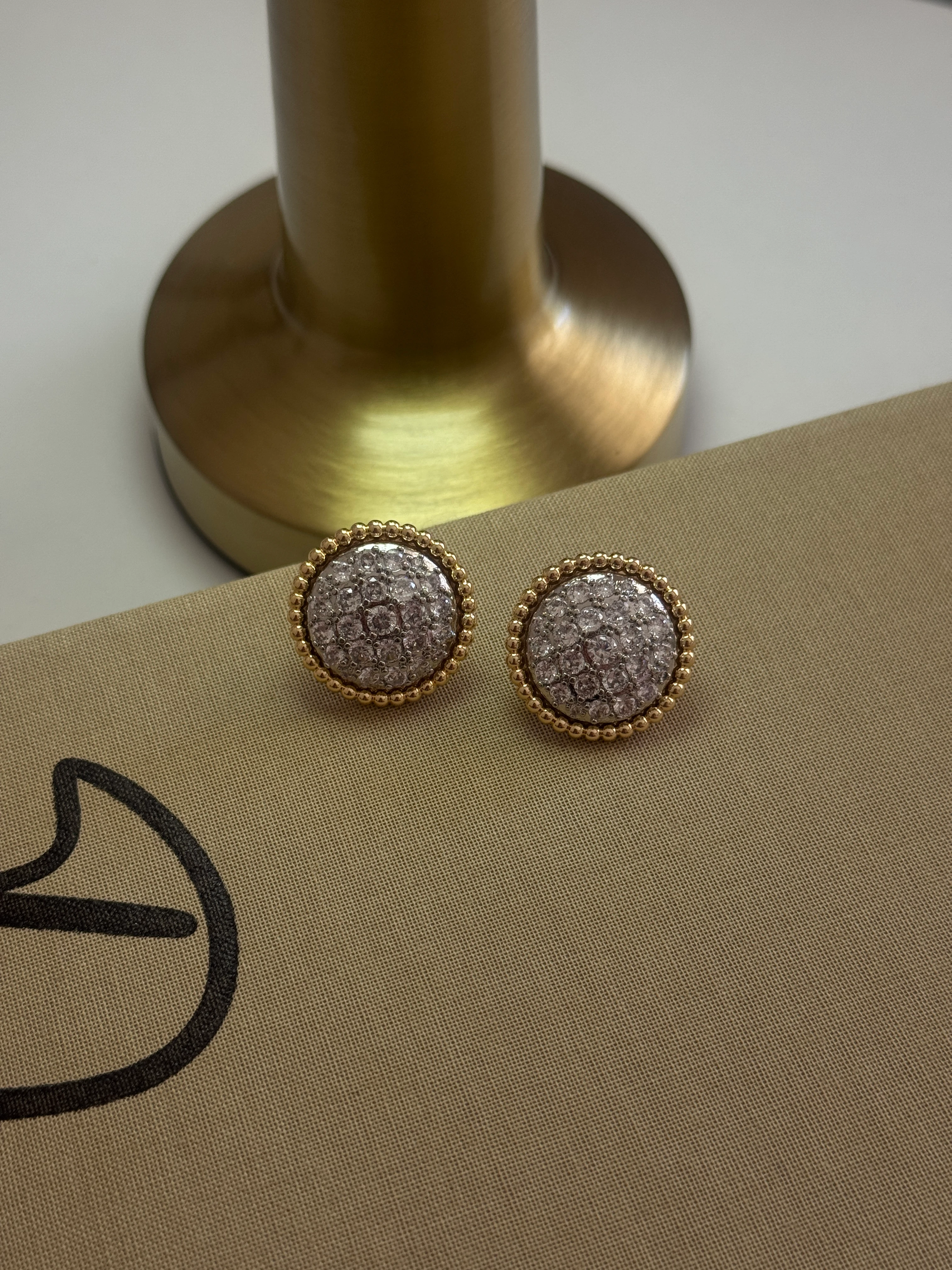 Vip Yuvarlak Zirkon Taşlı Küpe