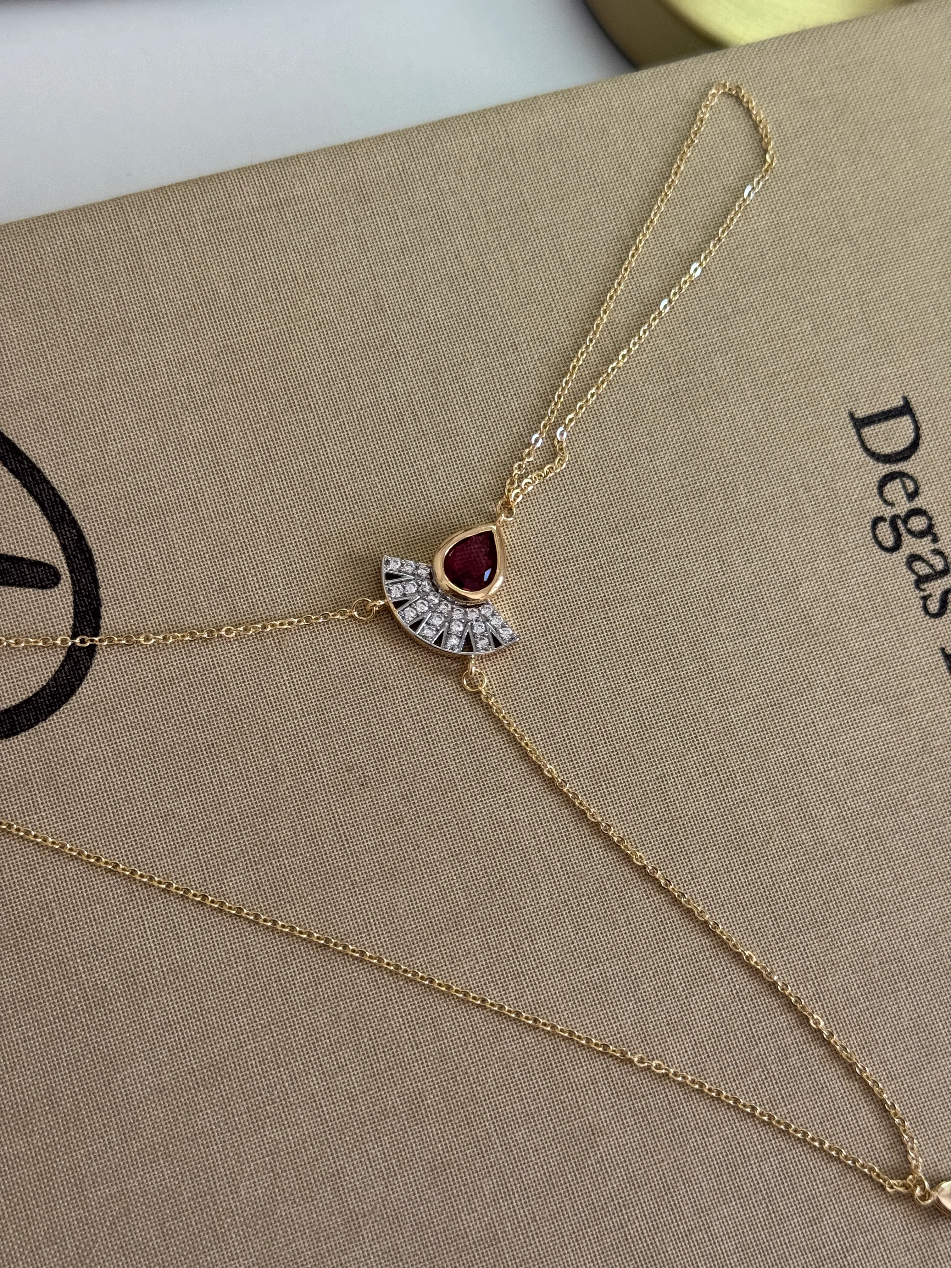 Vip Zirkon Taşlı Damla Şahmeran