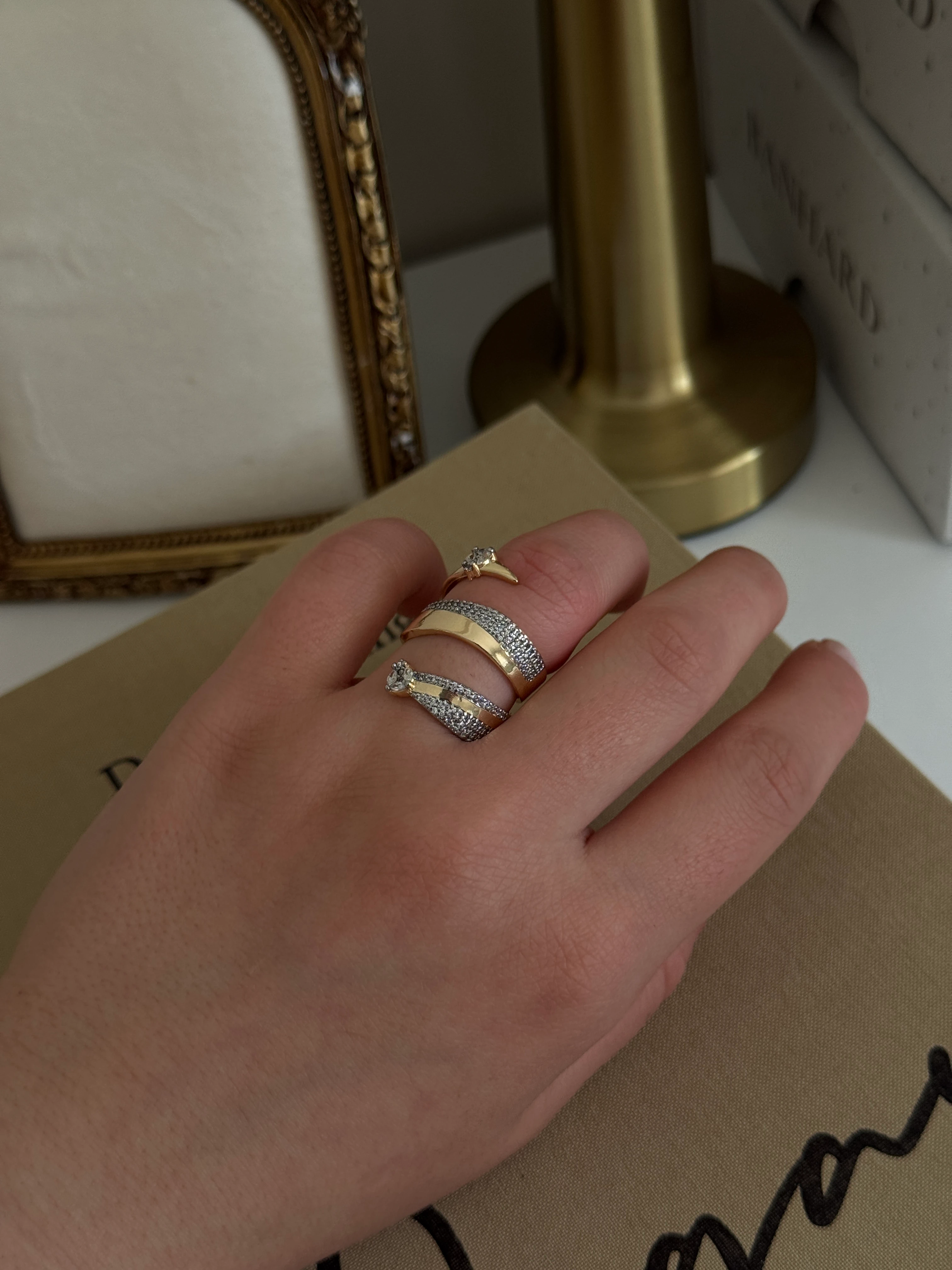 Vip Tektaş Detaylı Yüzük