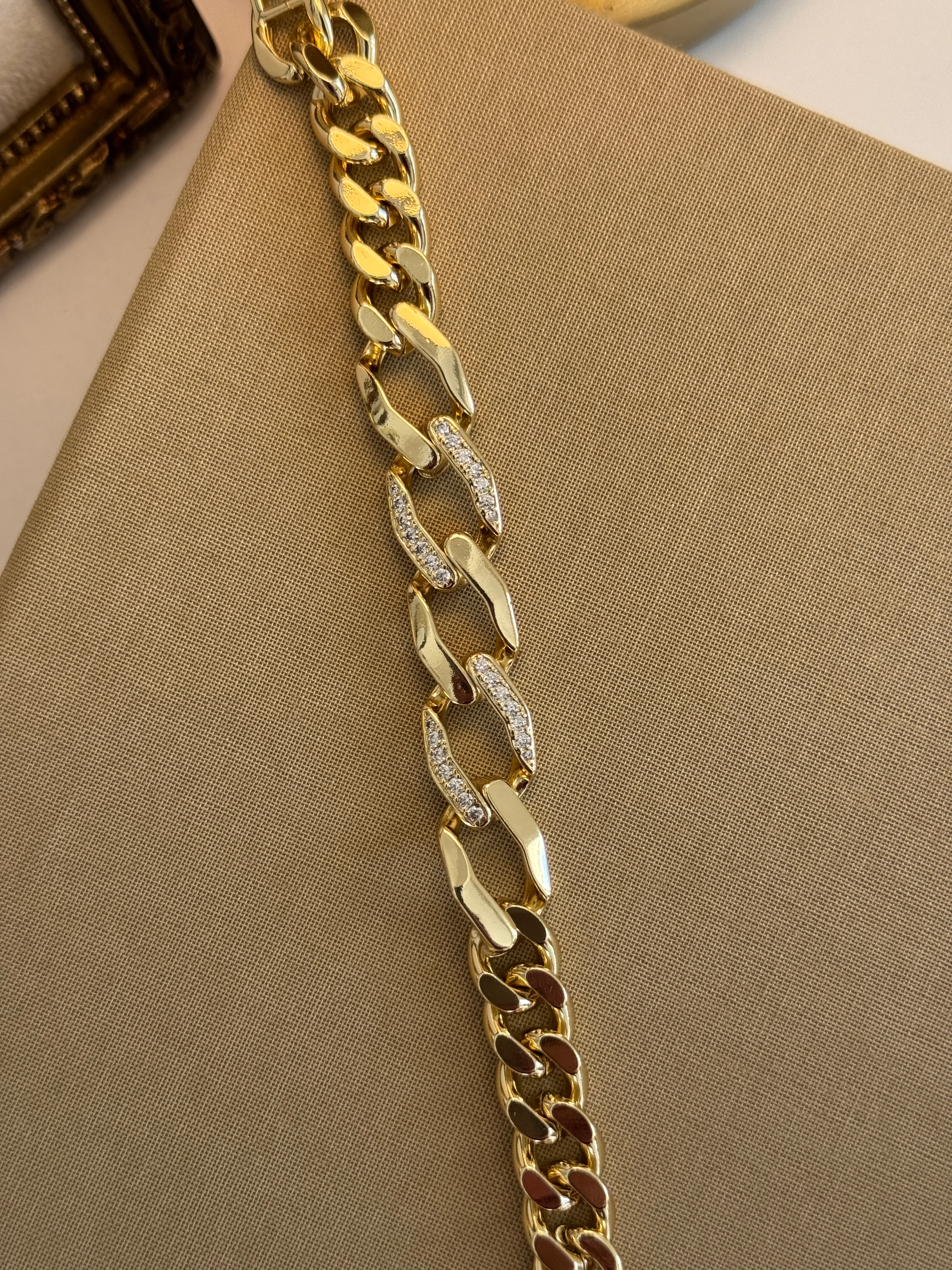 14K Kuyumcu Model Bileklik