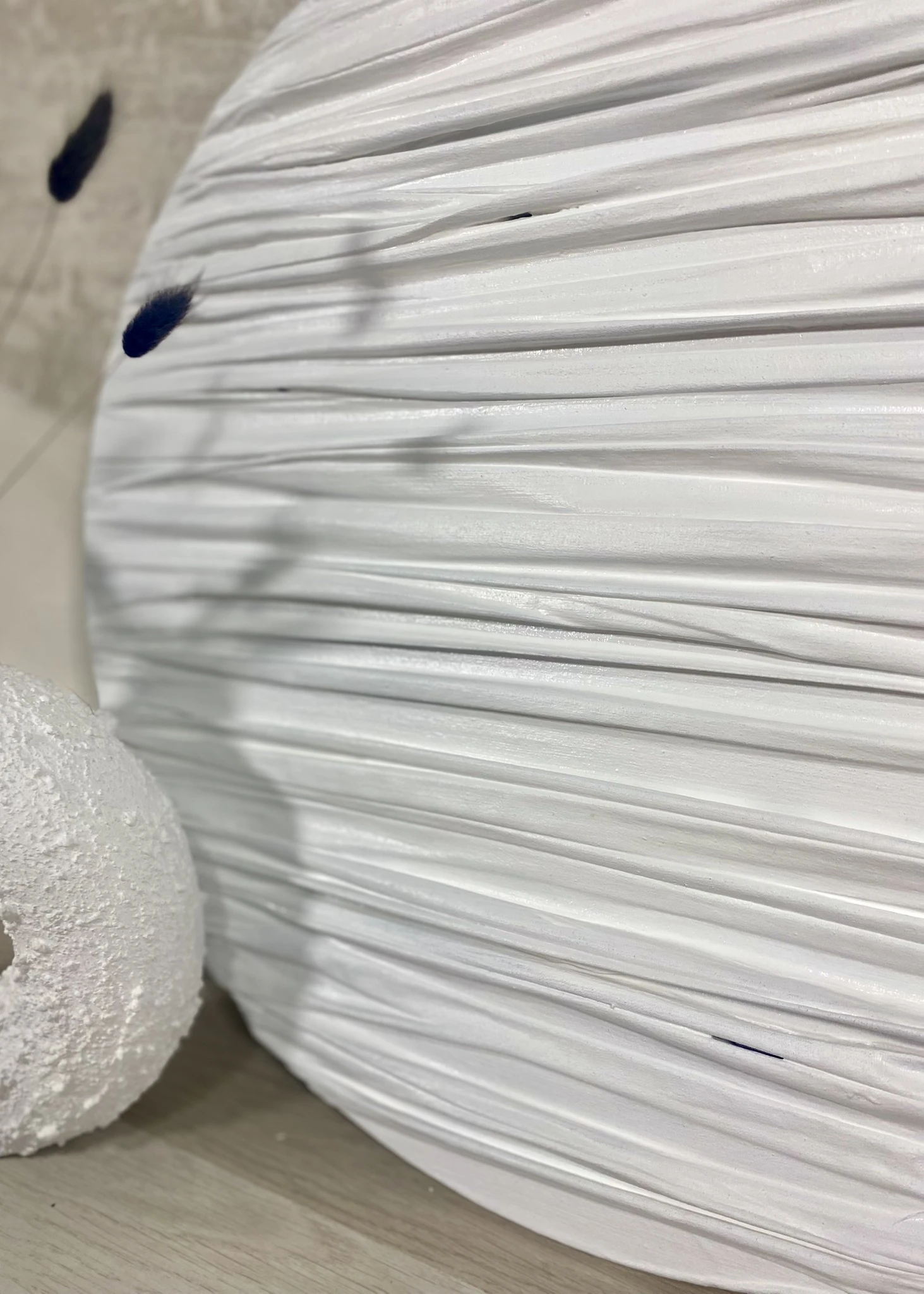 Dokulu Yuvarlak Alçı Tablo Sade Akış | El Yapımı 3D Dekoratif Duvar Tablosu