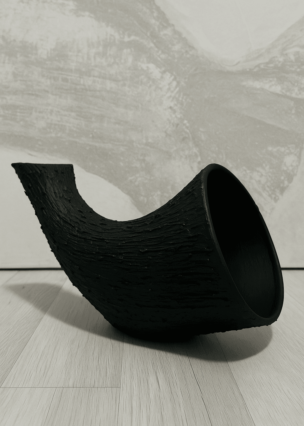 Mistral – El Yapımı Dokulu Dekoratif Vazo 35-20 cm