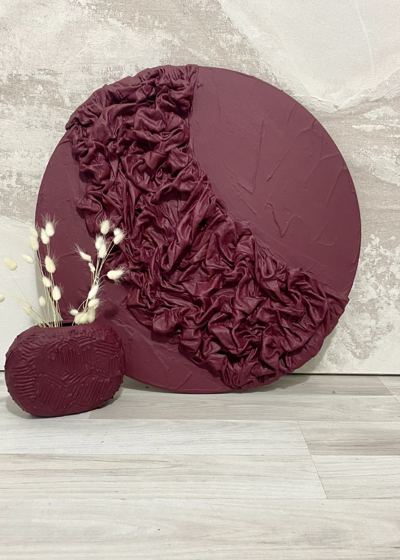 Dokulu Yuvarlak Alçı Tablo - Bulut Örtüsü | El Yapımı 3D Dekoratif Duvar Tablosu - Bordo