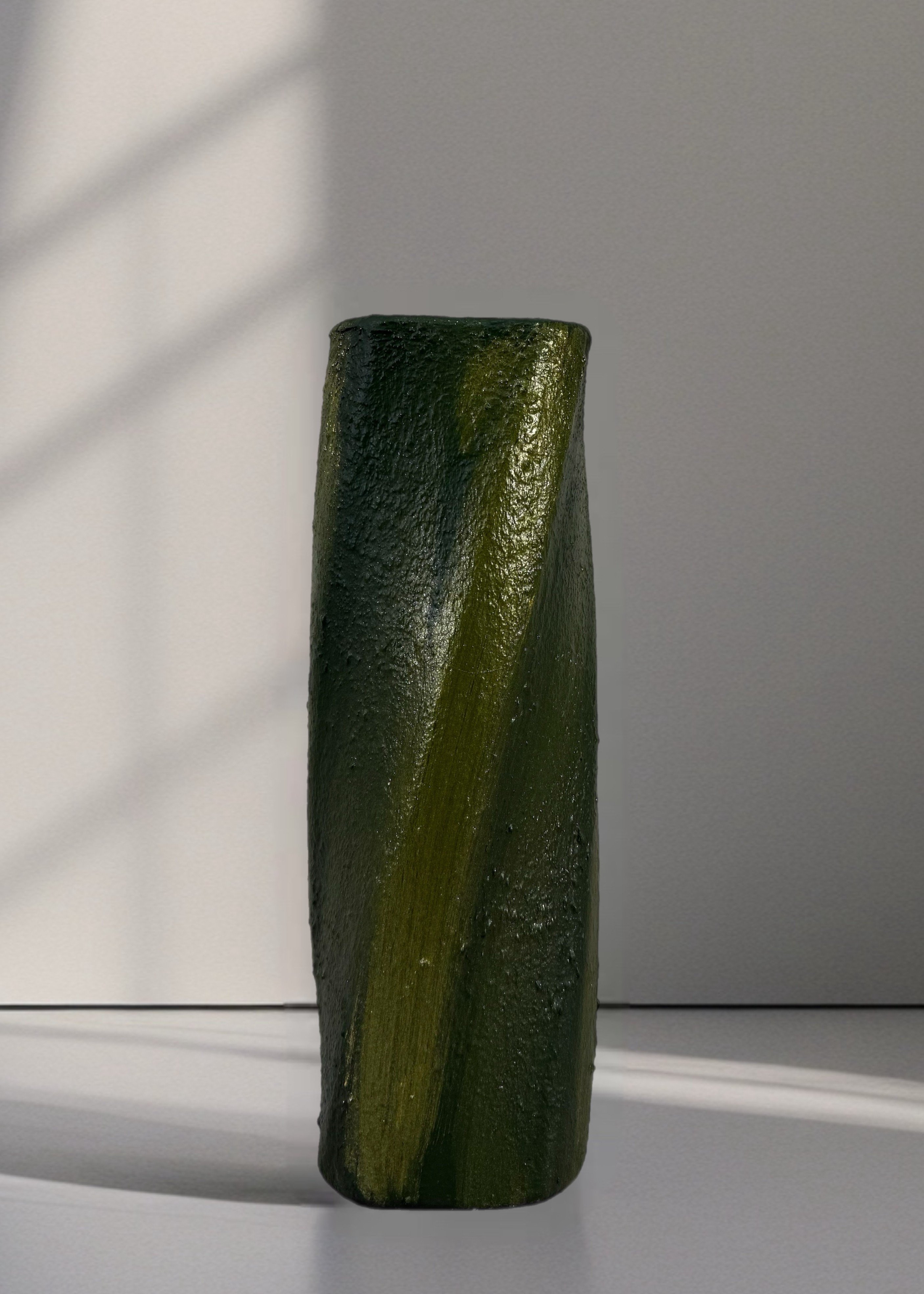 Sora – El Yapımı Dokulu Dekoratif Vazo 30-11 cm - Yeşil