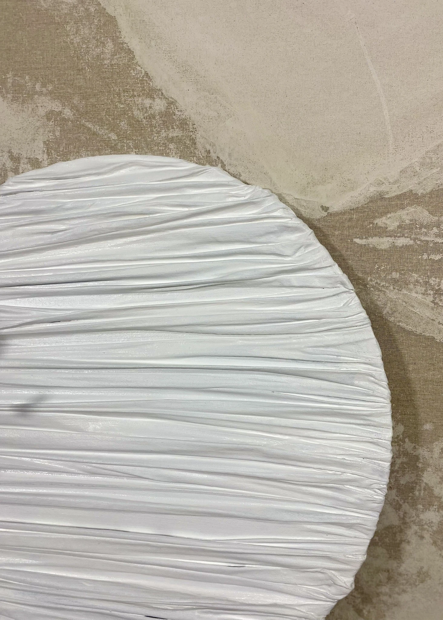 Dokulu Yuvarlak Alçı Tablo Sade Akış | El Yapımı 3D Dekoratif Duvar Tablosu