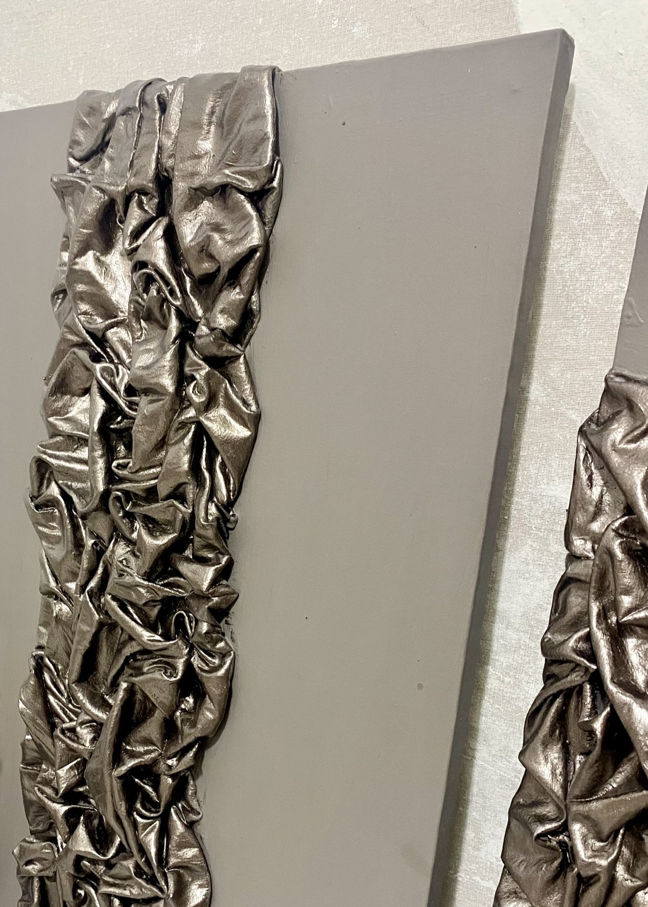  2'li Dokulu Alçı Tablo - Denge ve Kaos | El Yapımı 3D Dekoratif Duvar Tablosu Metalik