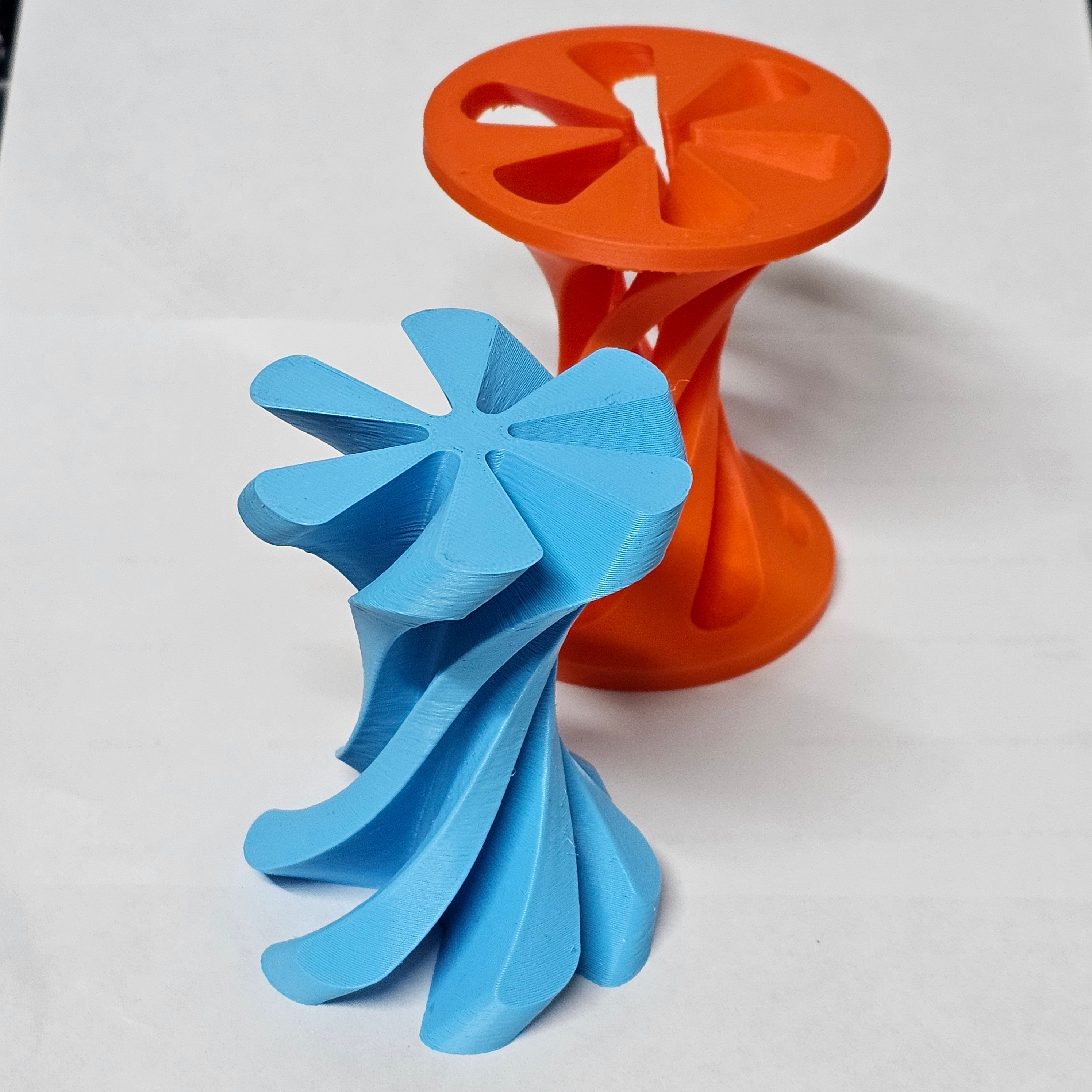 Spiral İç içe Geçen Oyuncak 7x8 Cm