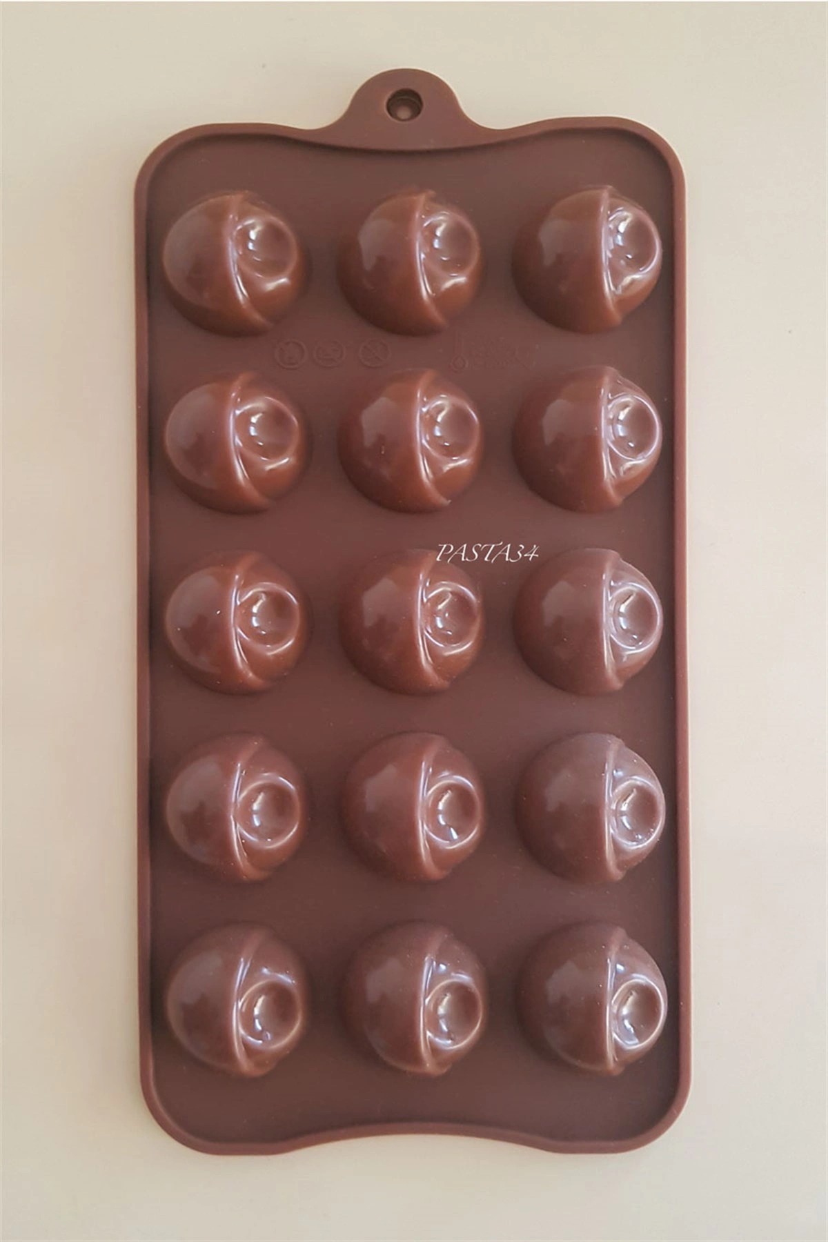 Silikon Çikolata Kalıbı Yuvarlak Ortası Girintili