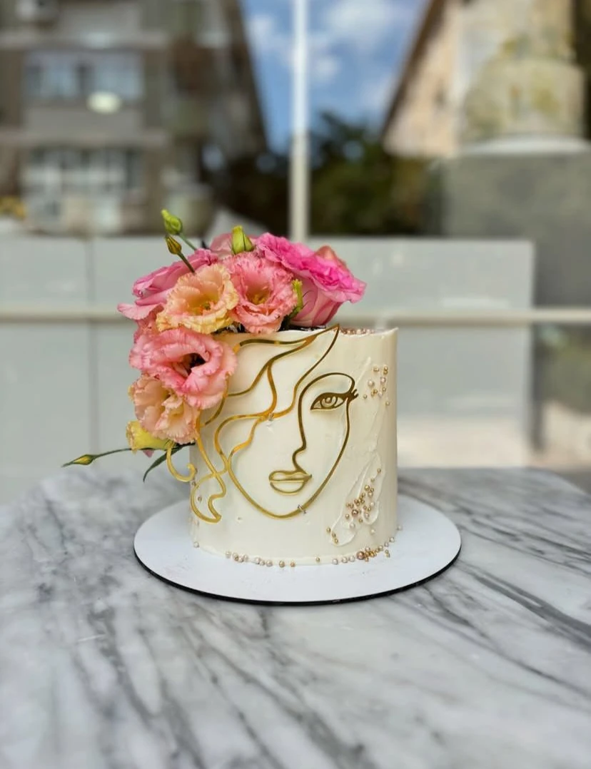 Pasta Önü Pleksi Kadın Silüet No:2 - Gold