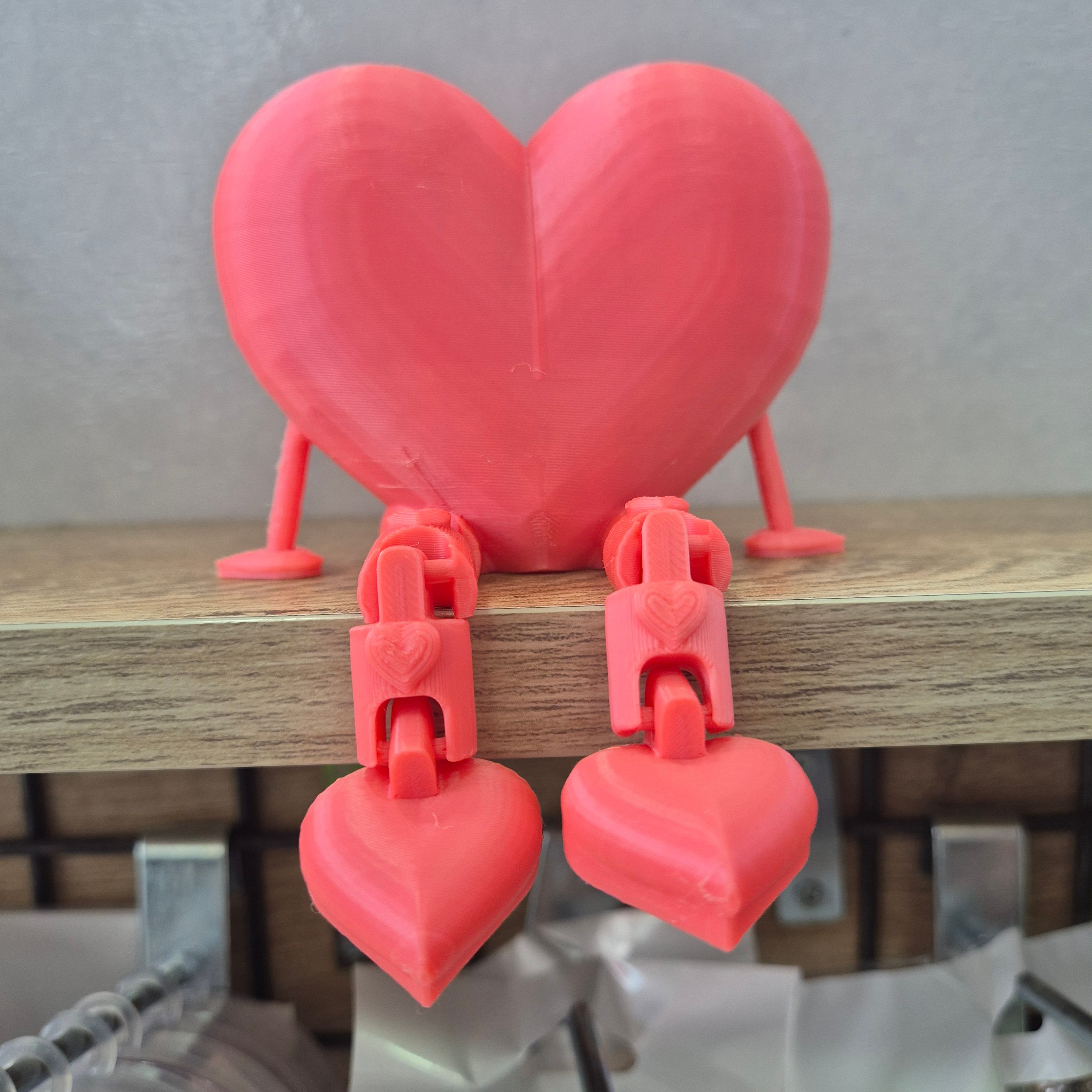 Oturan Kalp Hareketli Figür 7 Cm Pembe 