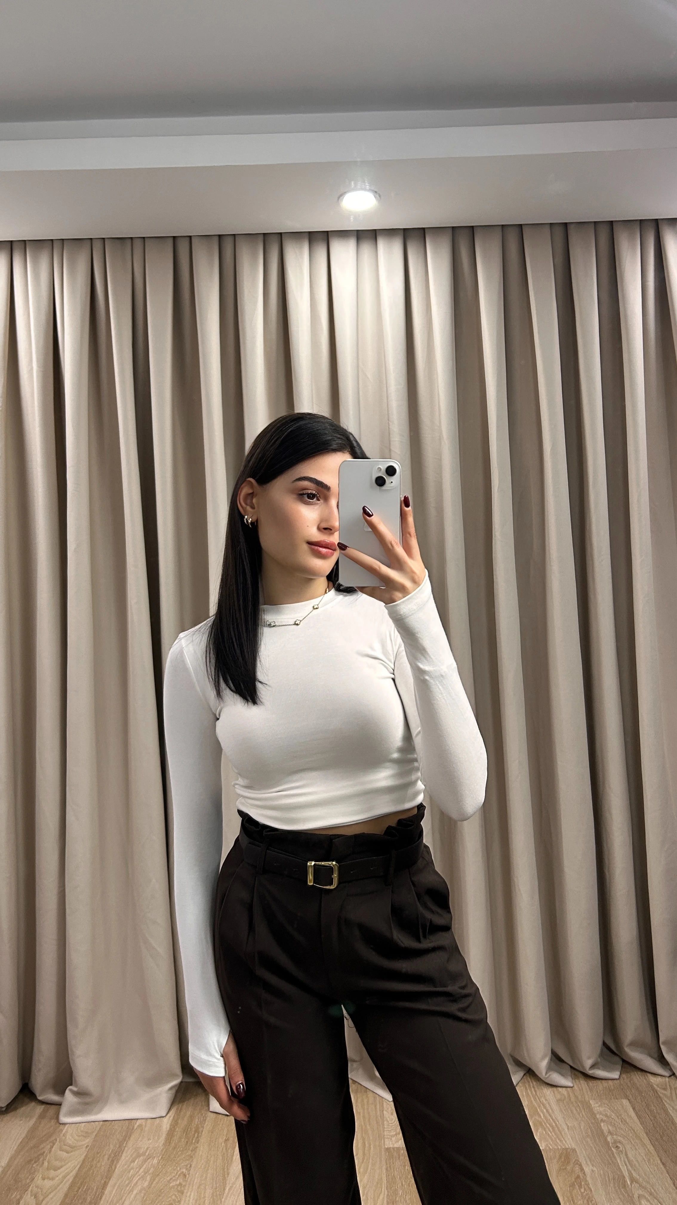 KEMERLİ KUMAŞ PANTOLON