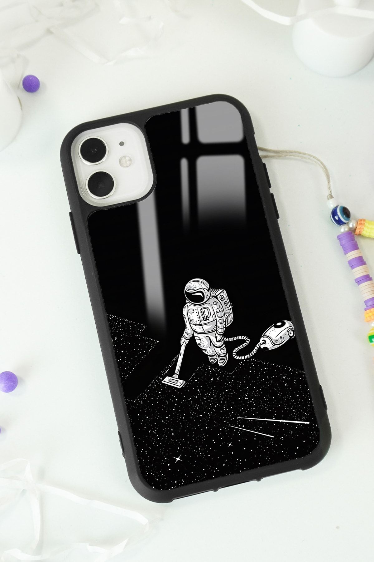 iPhone 11 Astronot Tatiana Tasarımlı Glossy Telefon Kılıfı