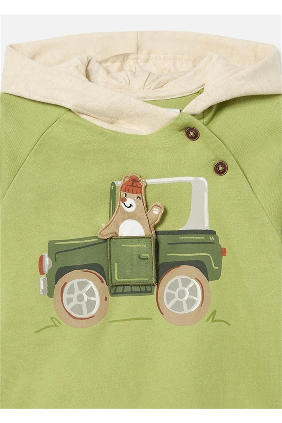 Sweatshirt