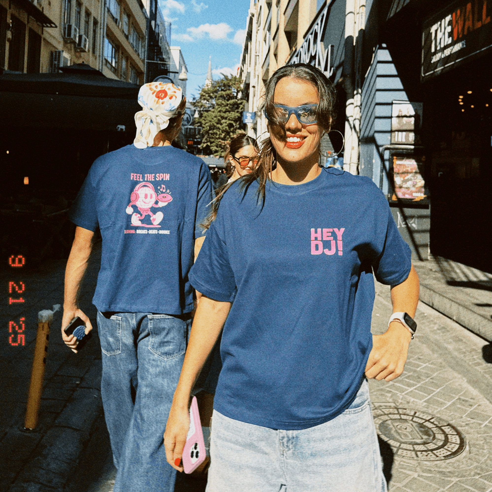 HEY DJ Indigo T-shirt