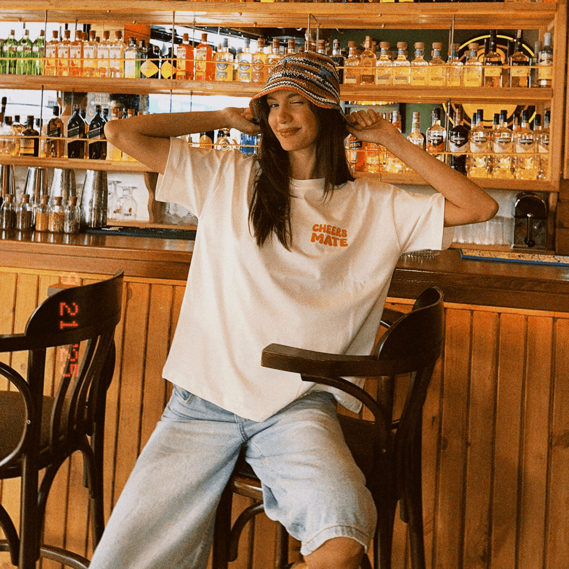 CHEERS MATE Beyaz T-shirt