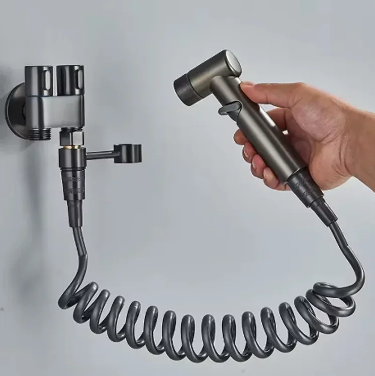 Evizmo Tabancalı Spiralli Taharet Musluğu – Klozet Temizleme Seti Koyu Gri