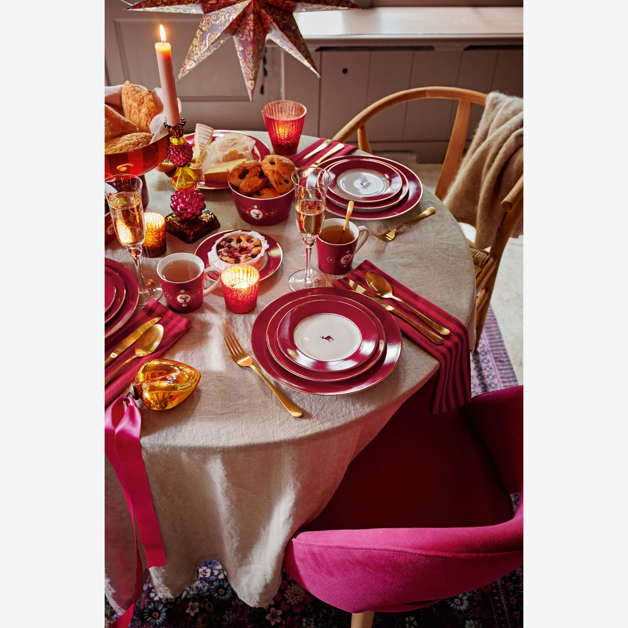 Kırmızı Porselen Kahvaltı Tabağı 21 Cm Love Birds Collection by Pip Studio