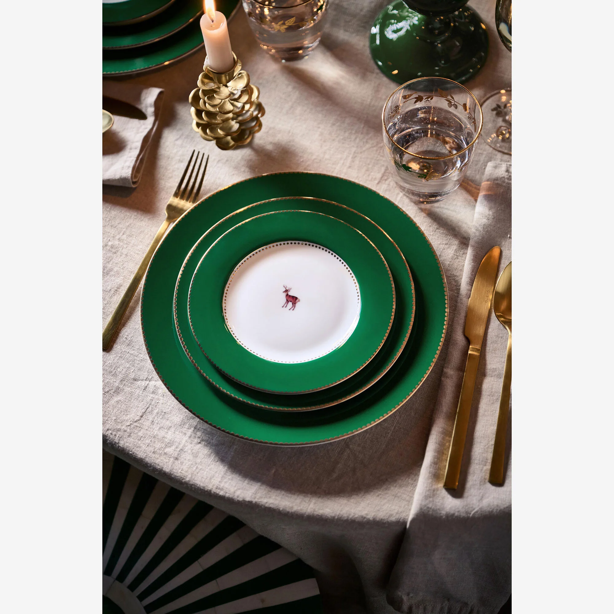 Yeşil Porselen Yemek Tabağı 26,5 Cm Love Birds Collection by Pip Studio