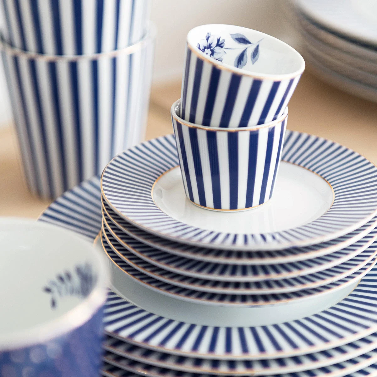 Mavi Porselen Pasta Tabağı 17 Cm Royal Stripes Collection by Pip Studio