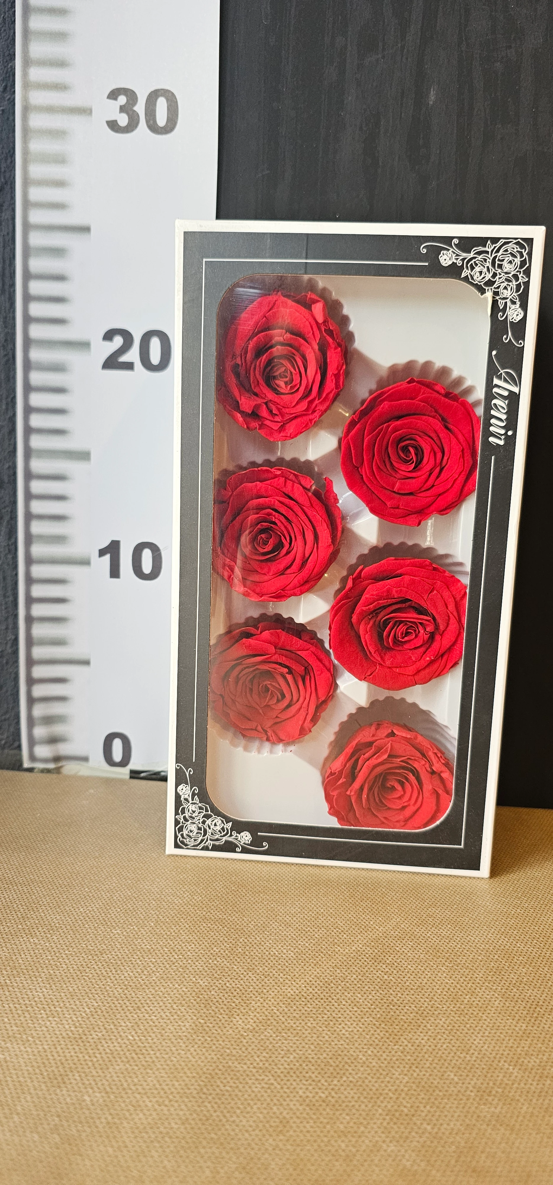 Solmayan gül kırmızı