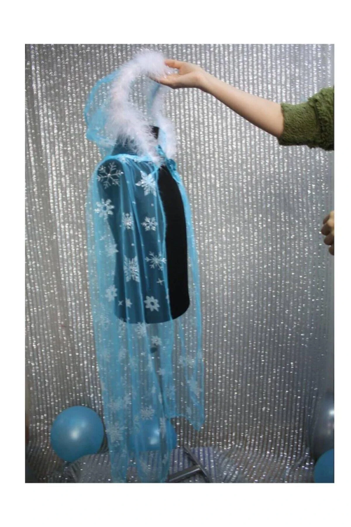 Pelerinli Elsa Kostümü