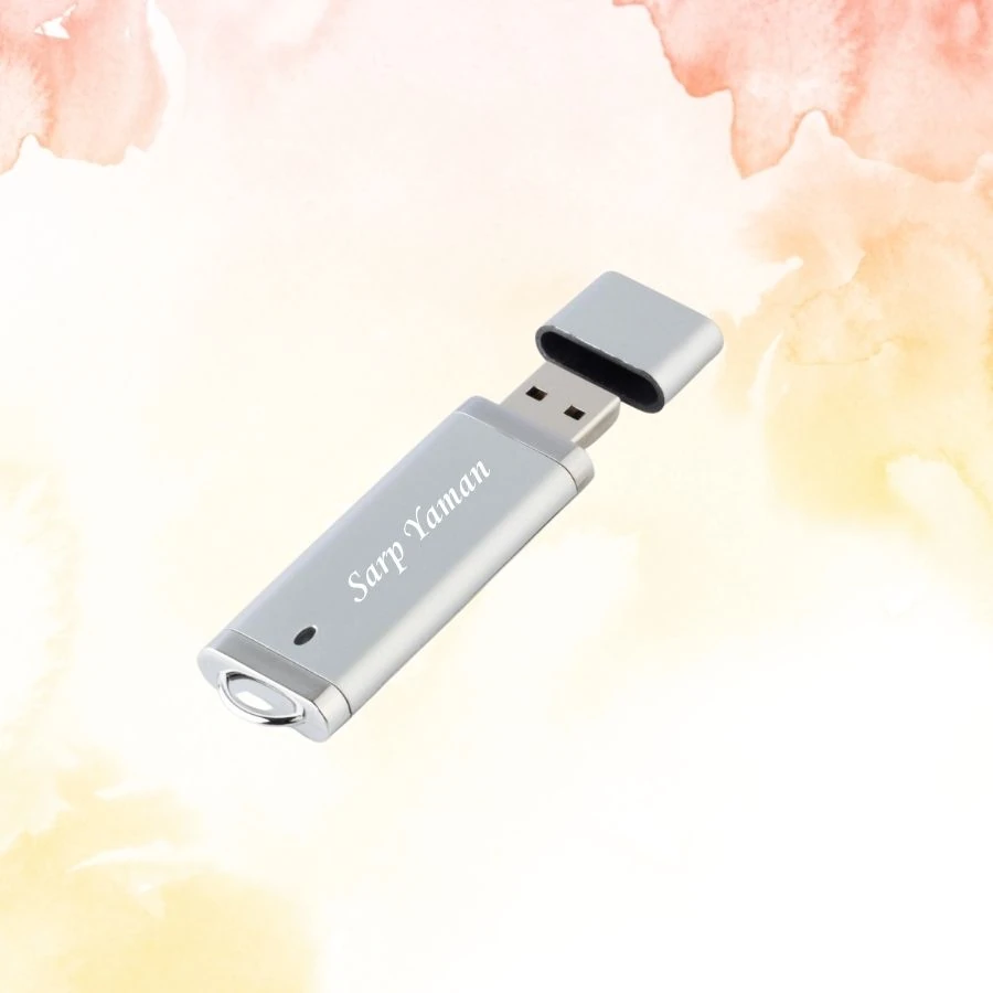 KİŞİYE ÖZEL İSİM BASKILI MIKNATISLI PLASTİK KUTULU USB BELLEK 2.0 -  16 GB