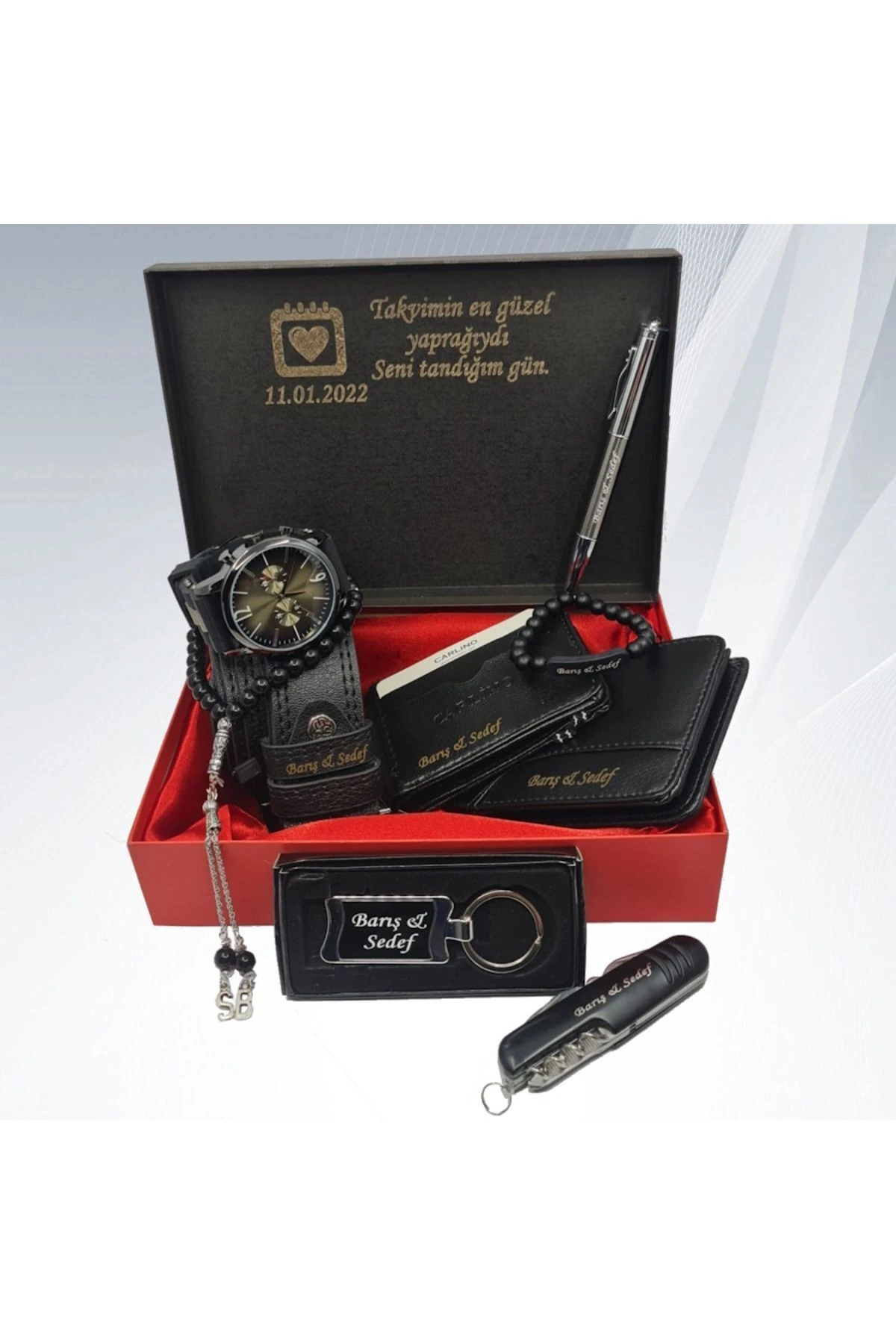 KİŞİYE ÖZEL ERKEK HEDİYE SETİ (KEMER-SAAT-CÜZDAN-KARTLIK-TESBİH-ANAHTARLIK-BİLEKLİK-ÇAKI-KALEM)