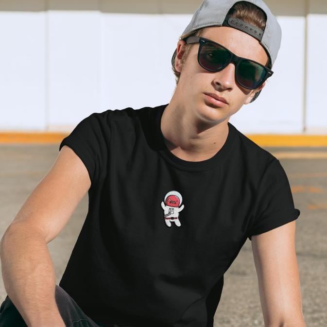 Nakışlı Astronot Domates Kafa Tişörtü T-Shirt