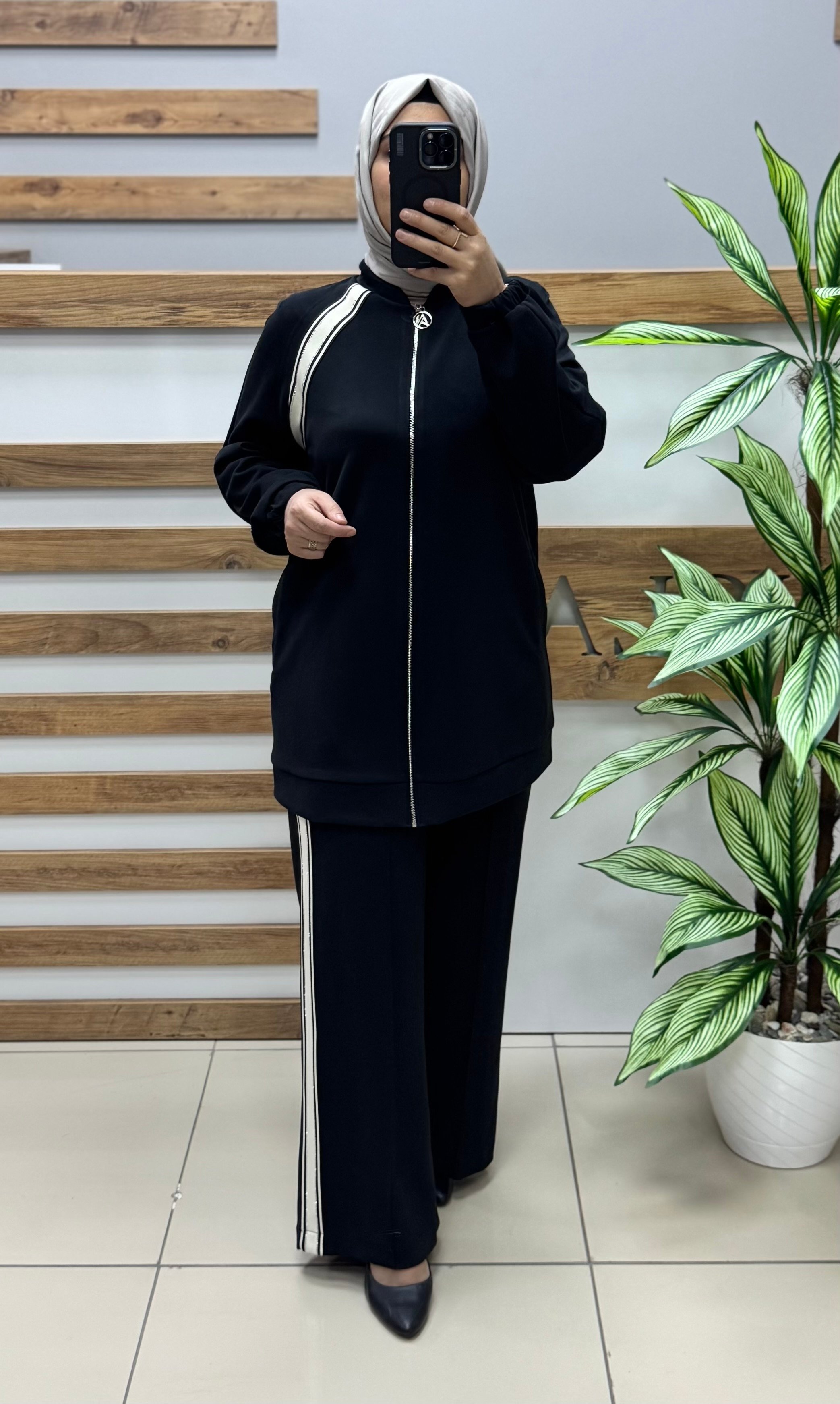 ARMİNE TREND Çizgi Detaylı Spor Takım 25YT614 - SİYAH