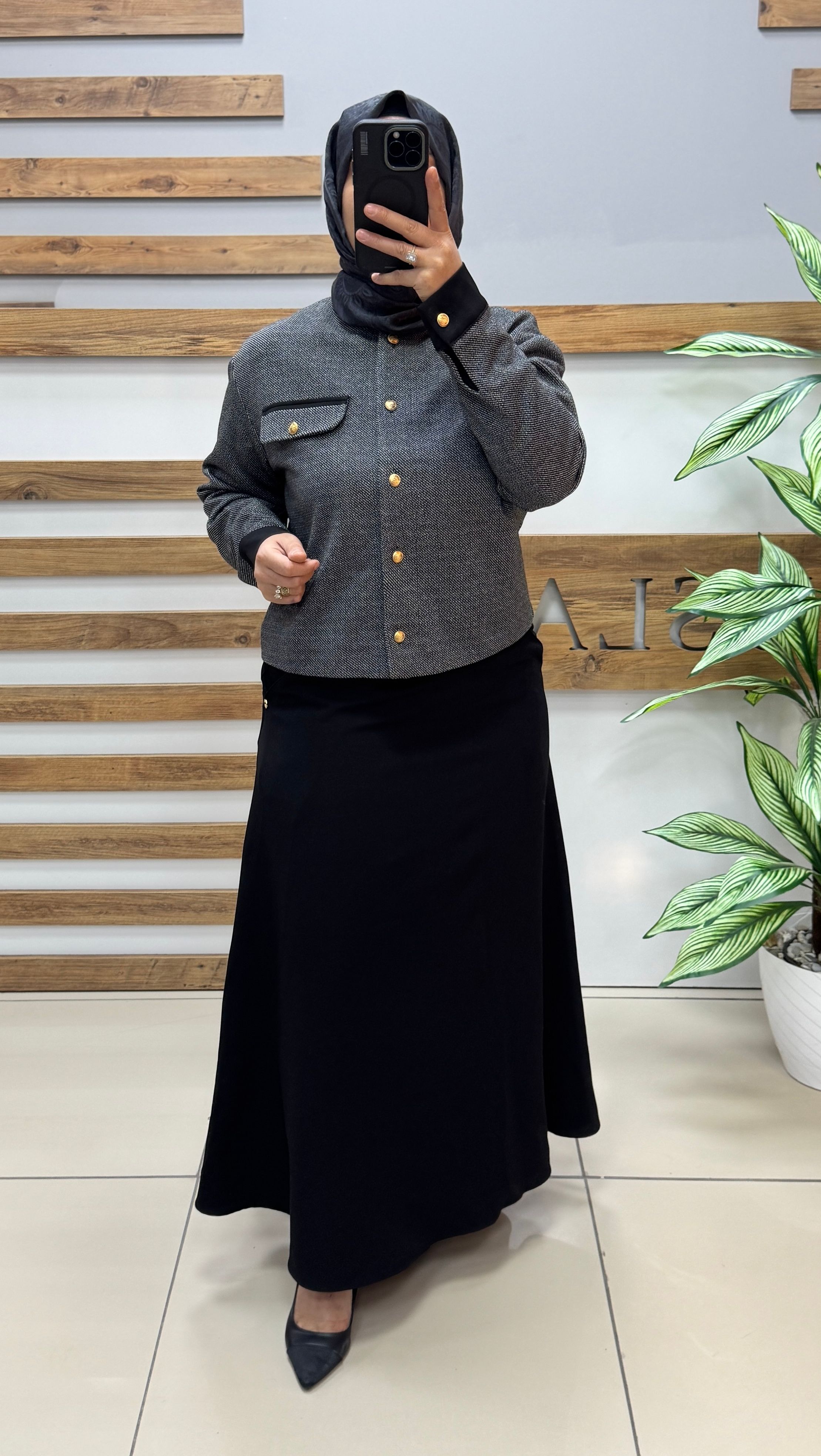 ARMİNE TREND Etekli Takım Siyah 25KT608