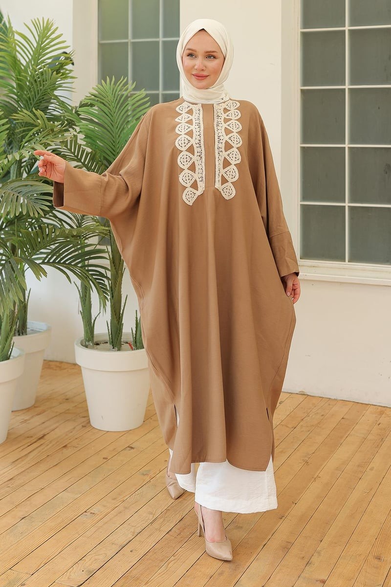 ARMİNE TREND Dantel Desenli Salaş Kesim Tunik Camel 24YT463