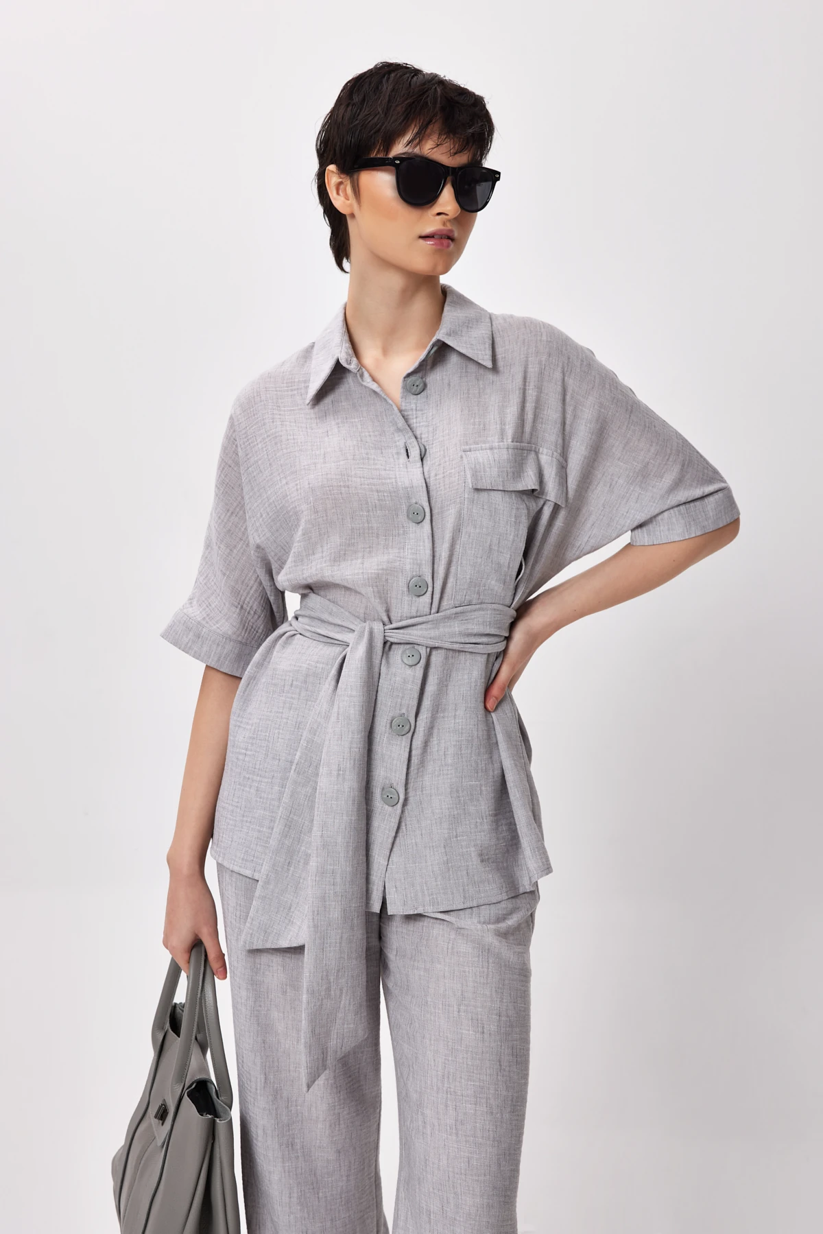 Kuşak Detaylı Dökümlü Gömlek - gri