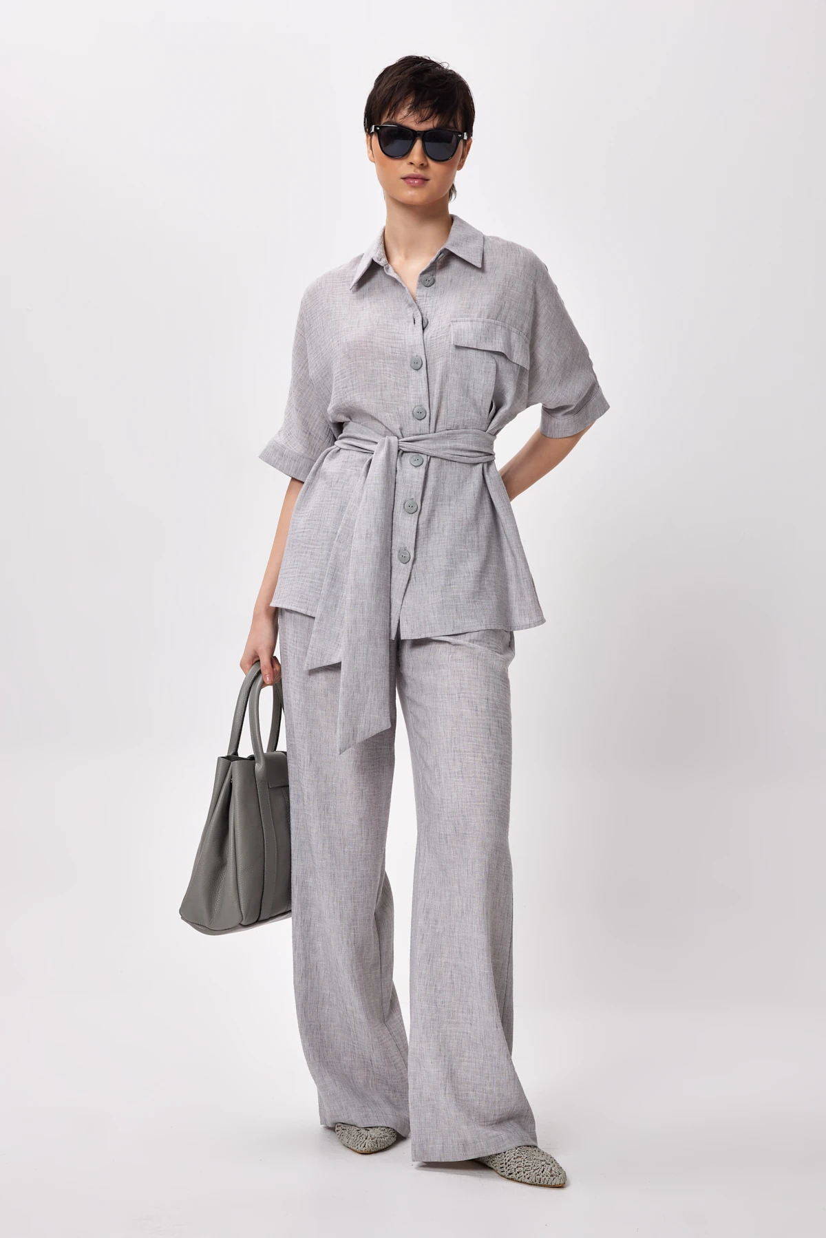 Kuşak Detaylı Dökümlü Gömlek - gri