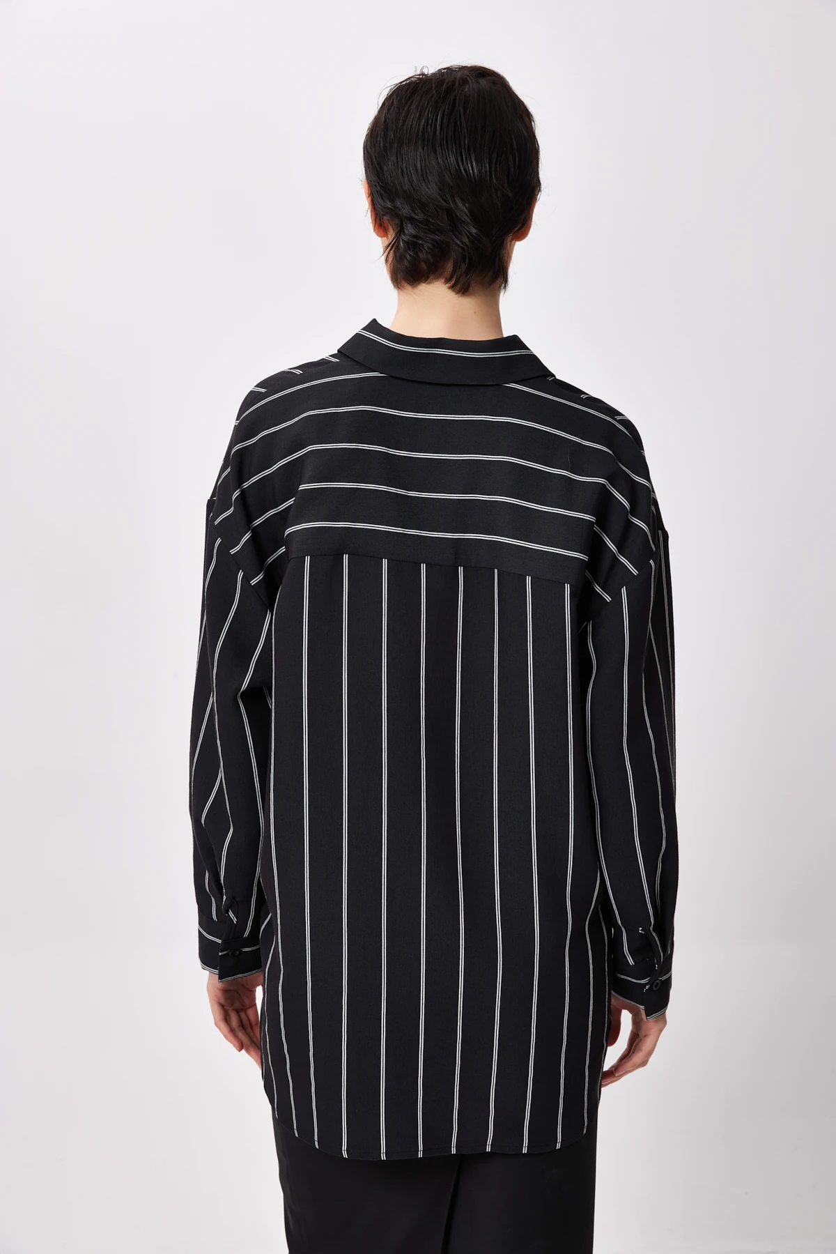 Çizgili Oversize Uzun Kol Gömlek - Siyah