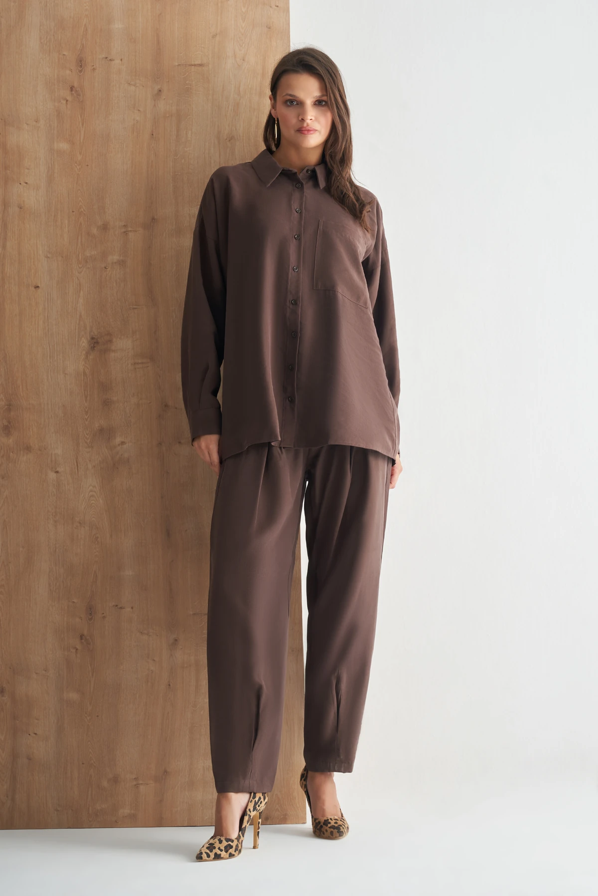 Oversize Kesim Modal Yumuşak Dokulu Kadın Gömlek - Acı Kahve