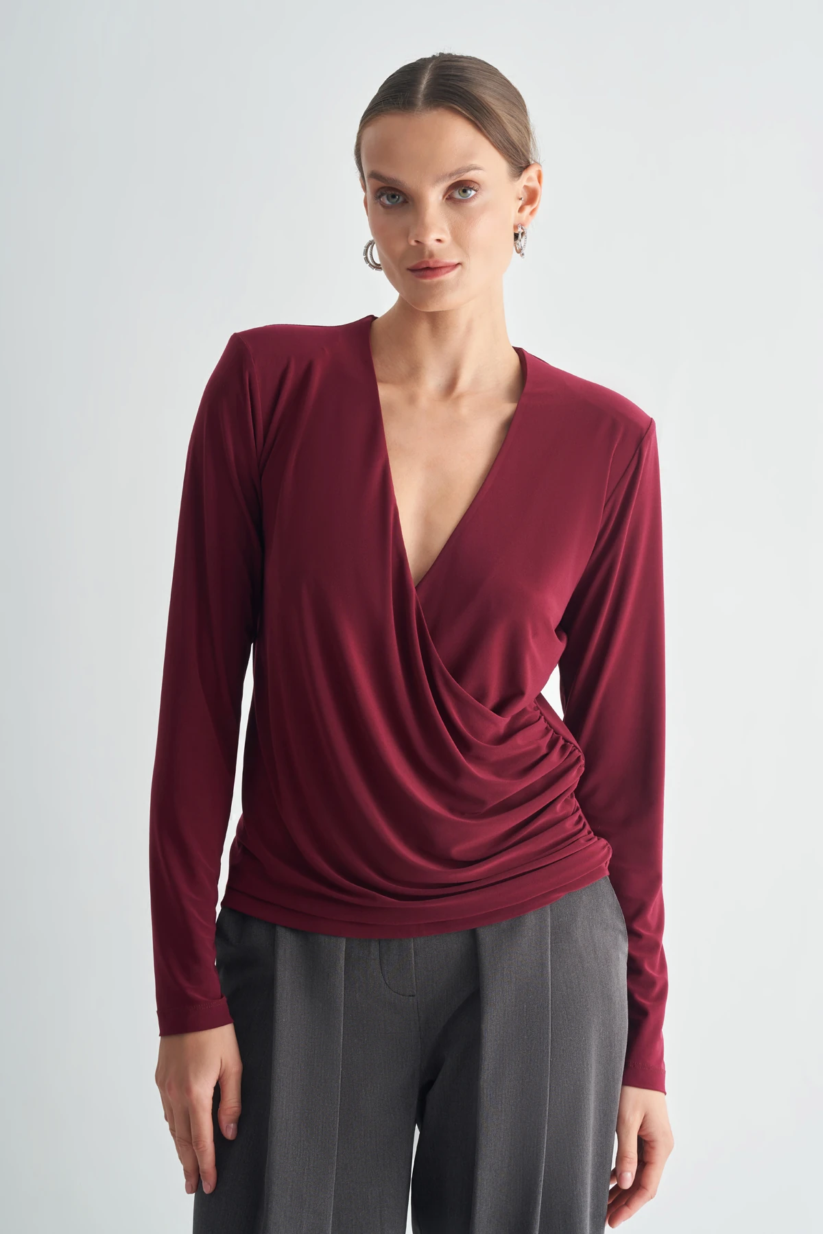 Şık Drapeli V Yaka Uzun Kollu Kadın Bluz