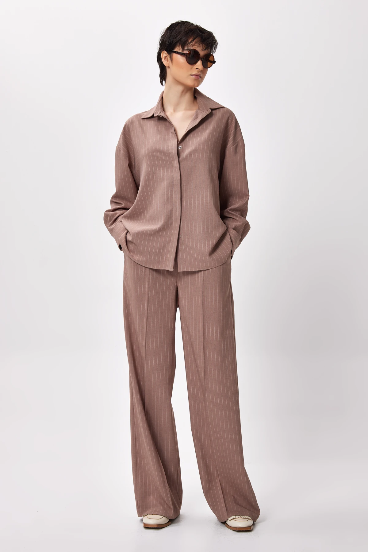 İnce Çizgili Dökümlü Uzun Kollu Gömlek - vizon