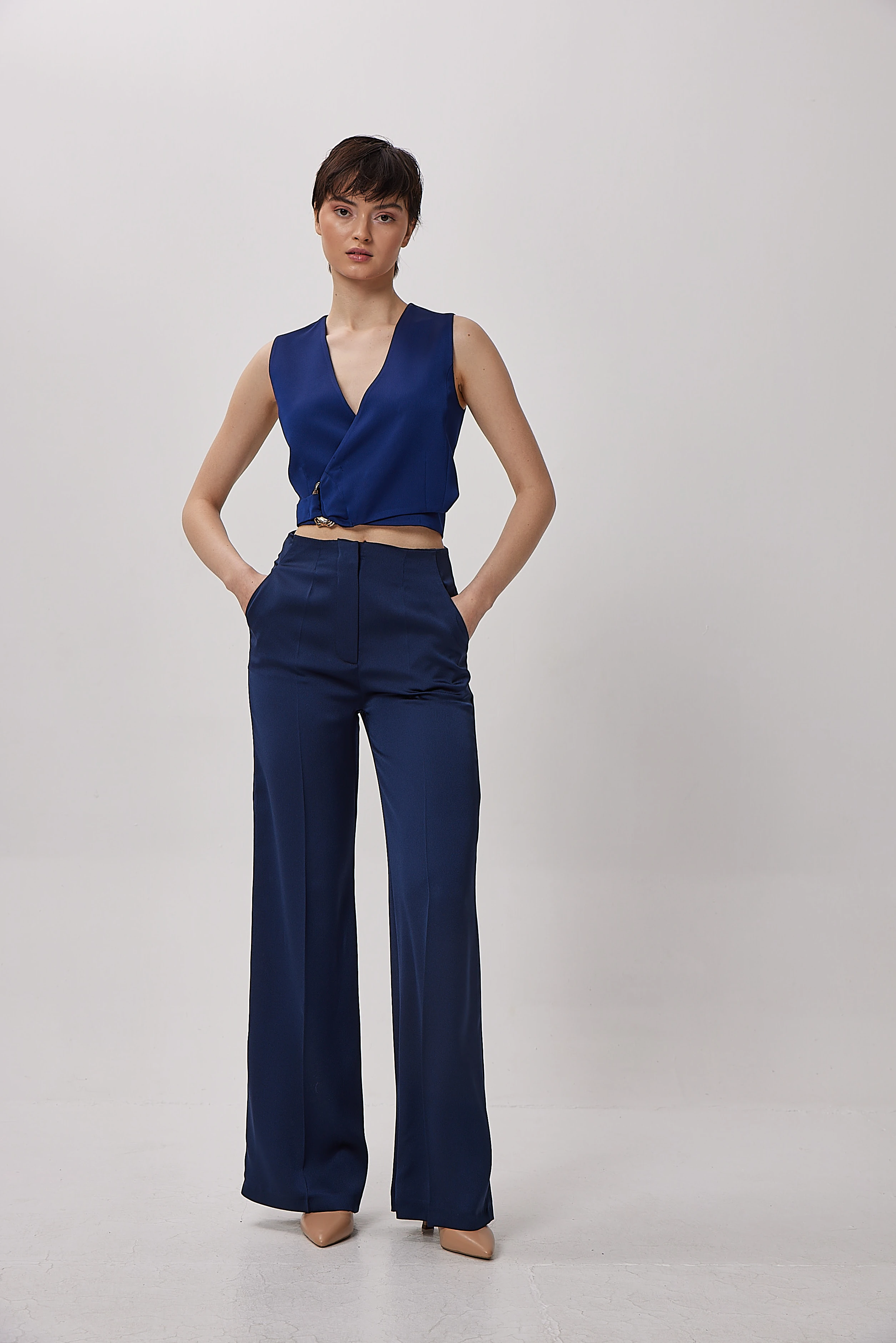 Yüksek Bel Düz Kesim Kumaş Pantolon