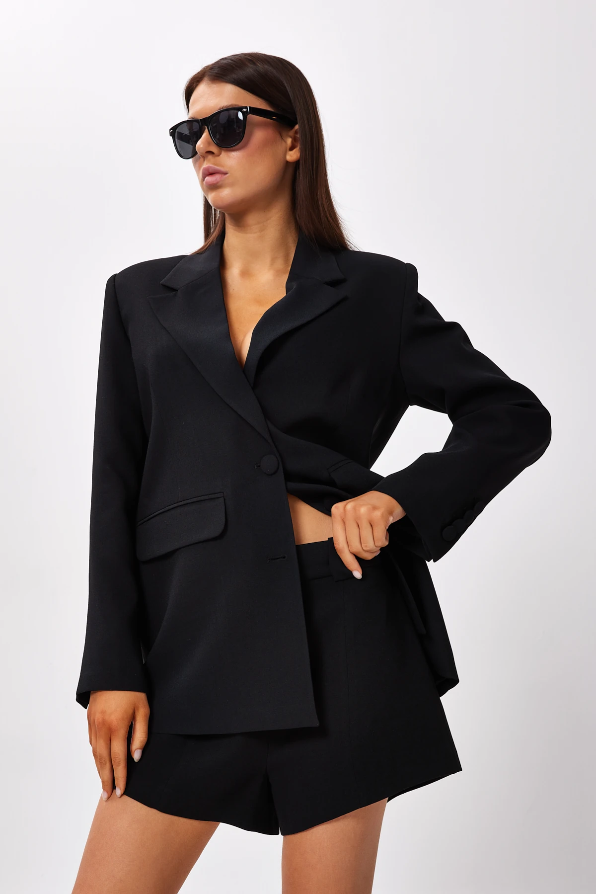 Klasik Kesim İki Düğmeli Ceket - Siyah