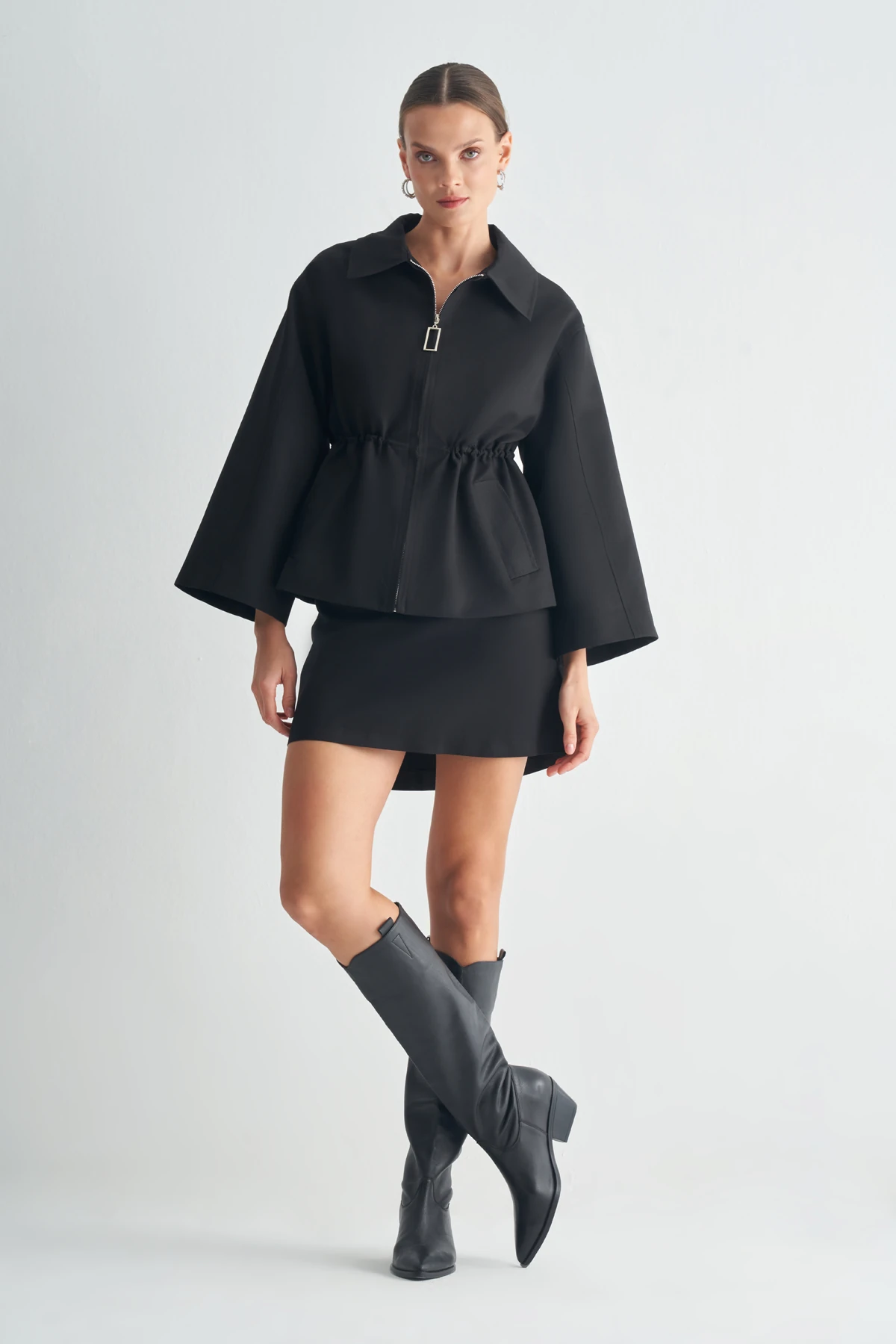 Kadın Fermuarlı Oversize Beli Lastikli Şık Ceket