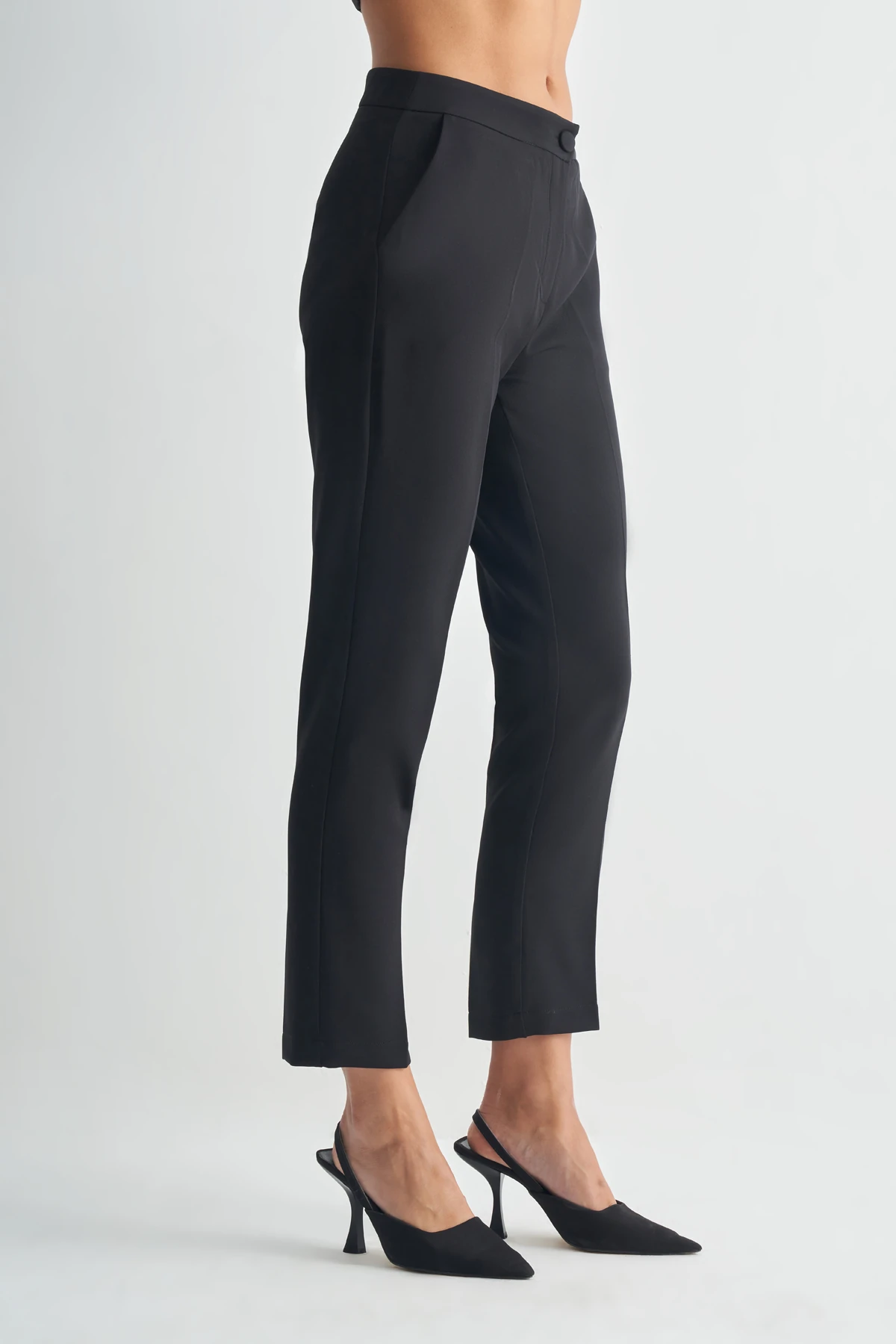 Yüksek Bel Dar Paça Kumaş Pantolon