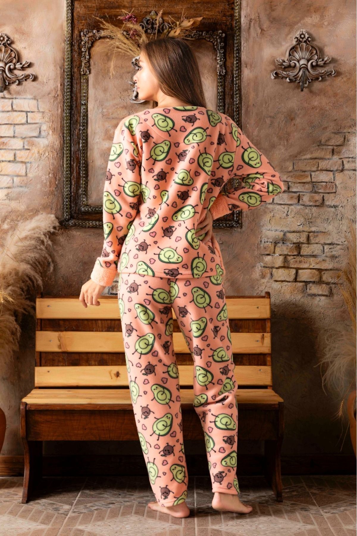 Pembe Love Avokado Peluş Pijama Takımı