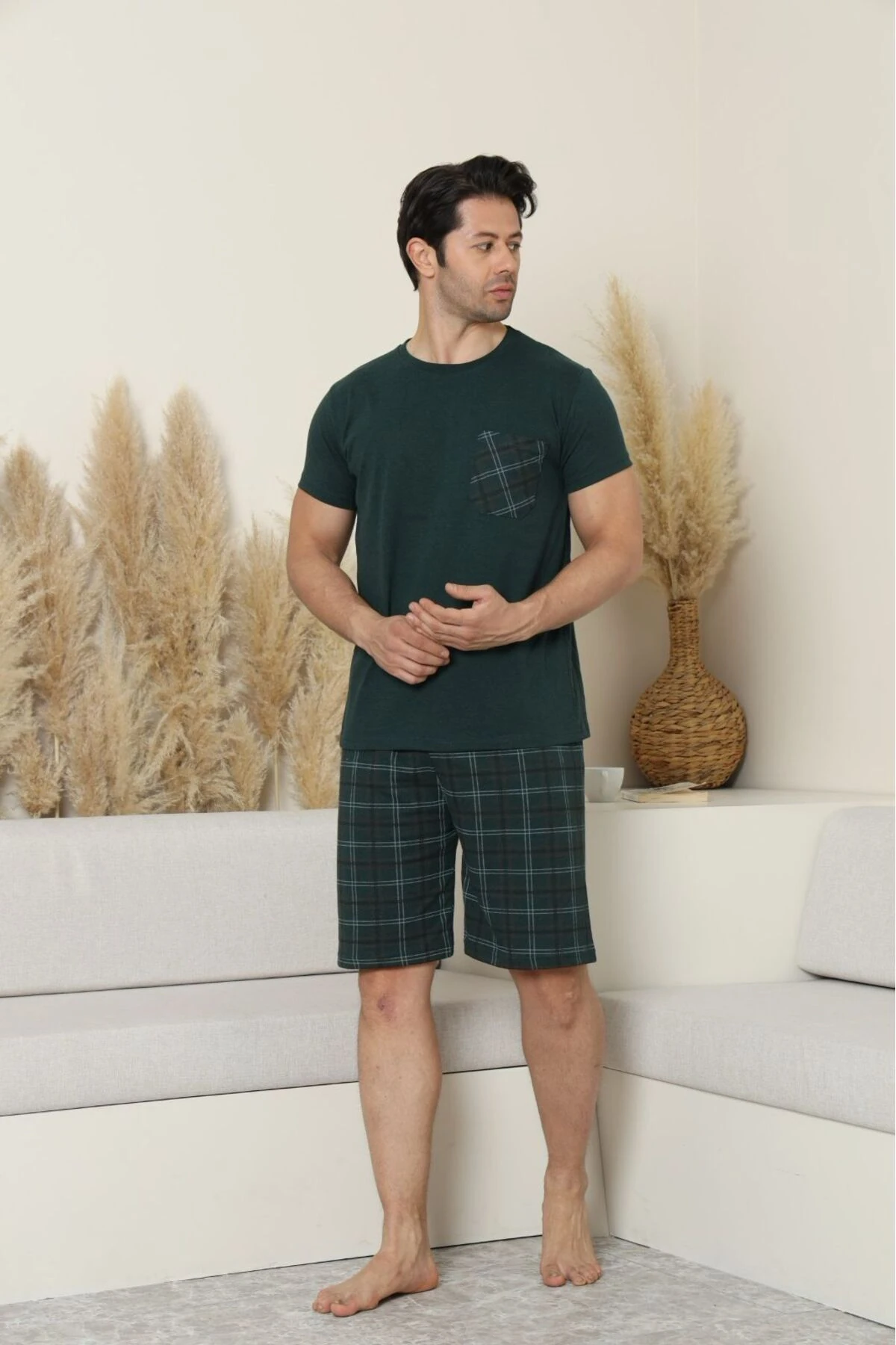 Erkek Kısa Kol Üst Cepli Alt Kapri Pijama Takımı