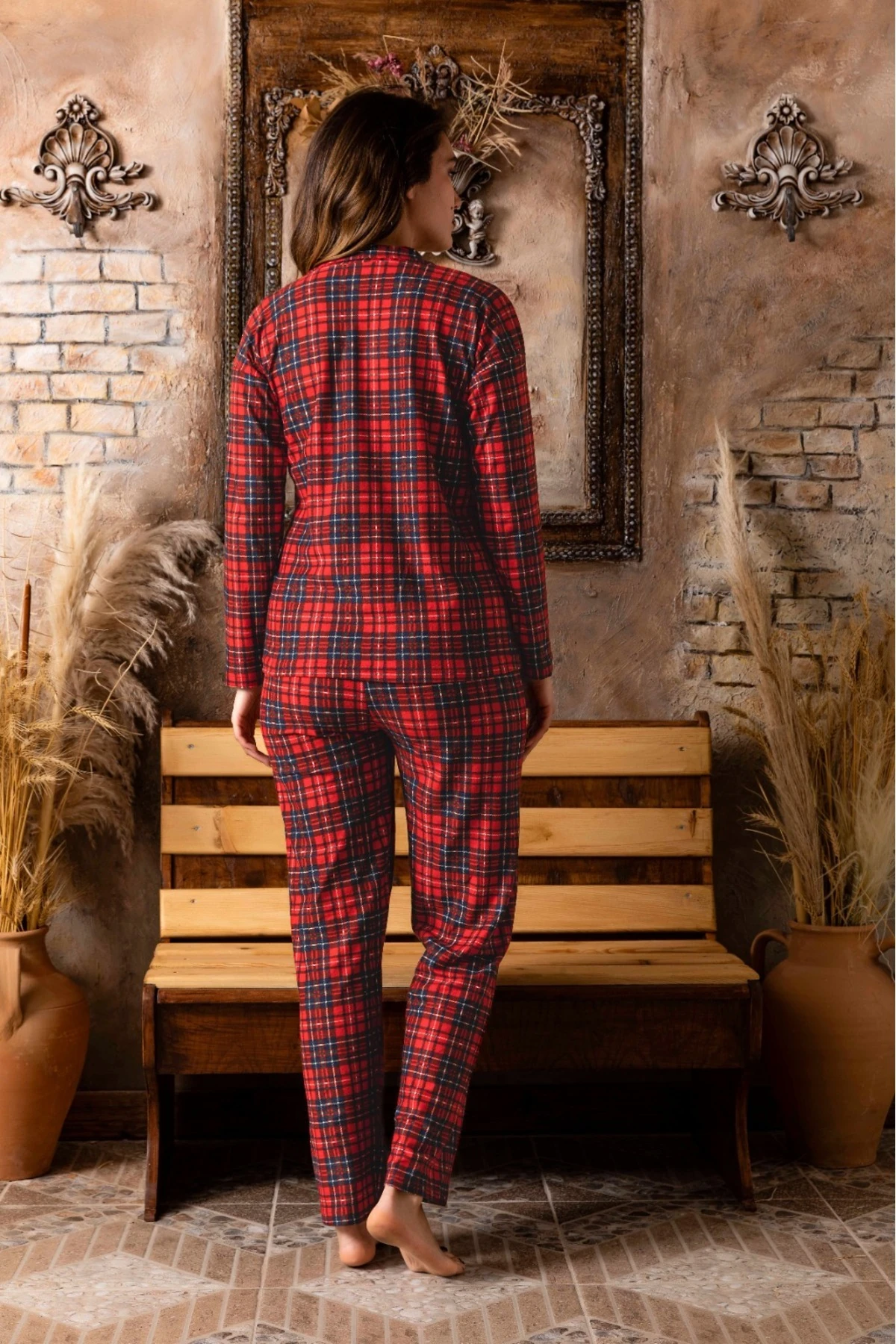 Kadın Kırmızı Kareli Gömlek Süet Pijama Takımı